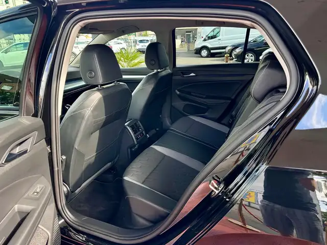 Volkswagen Golf view 25