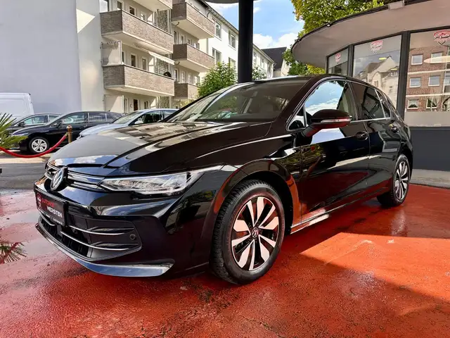 Volkswagen Golf view 9