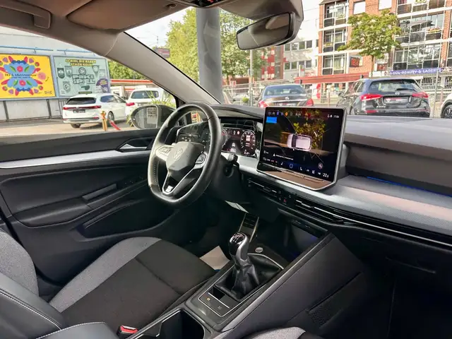 Volkswagen Golf view 20