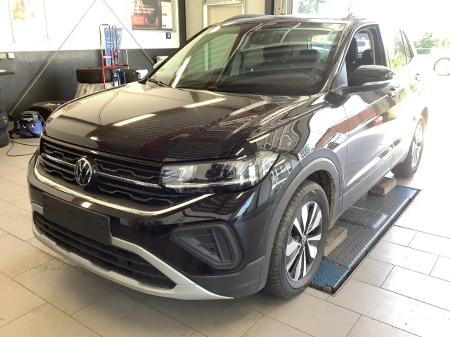 Volkswagen T-Cross 1.0 TSI Goal Navi AppleCarPlay Sitzhzg Schwarz - 2