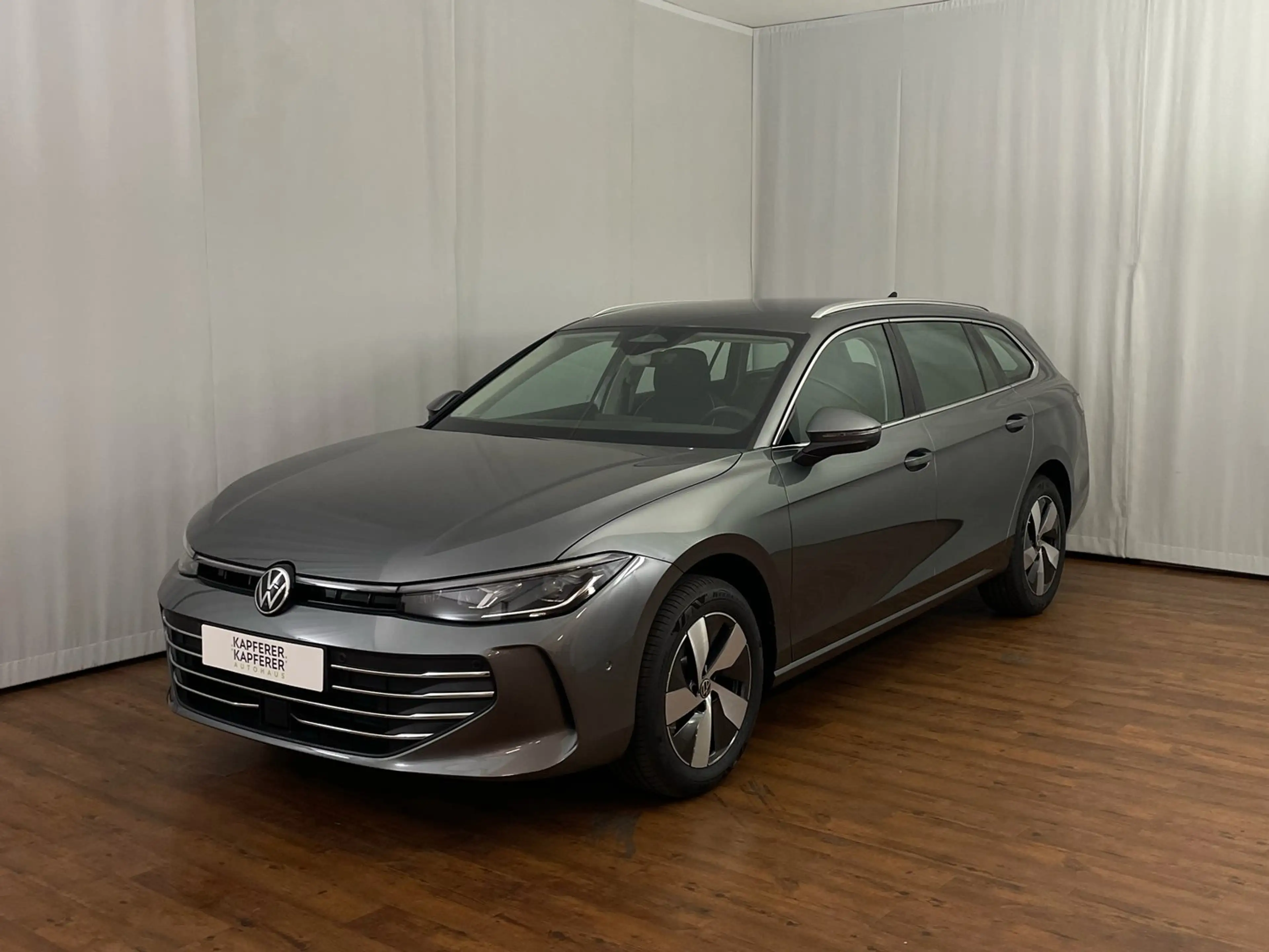 Volkswagen Passat Variant Business TDI DSG