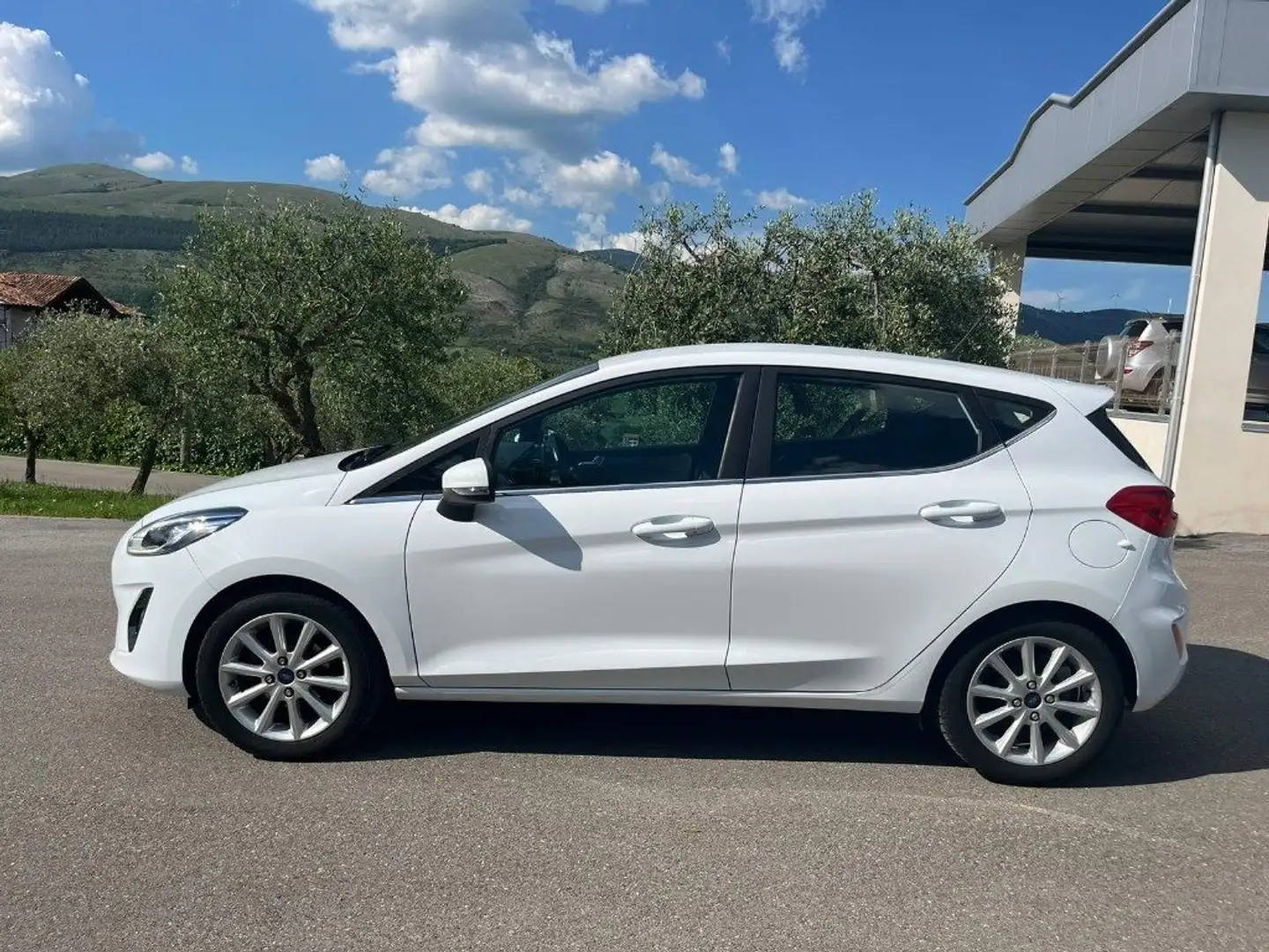 Ford Fiesta 1.5 TDCi 5 porte Titanium Blanc - 2