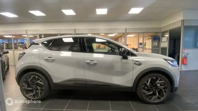 Renault Captur view 4