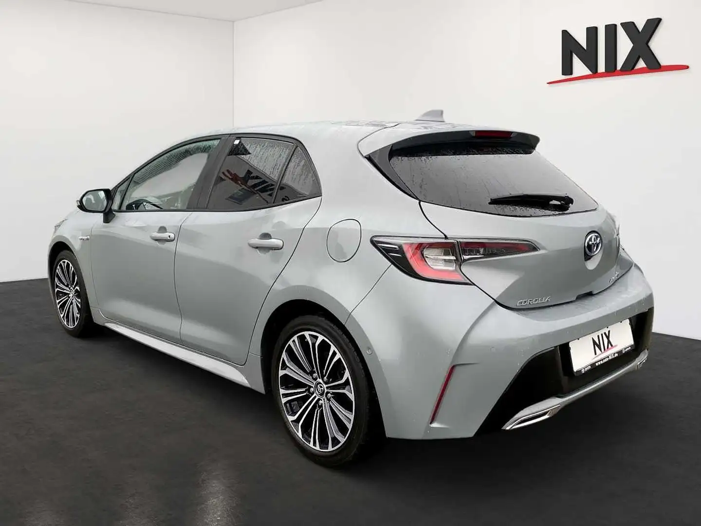 Toyota Corolla 2.0 Hybrid Club KAMERA NAVI Grau - 2
