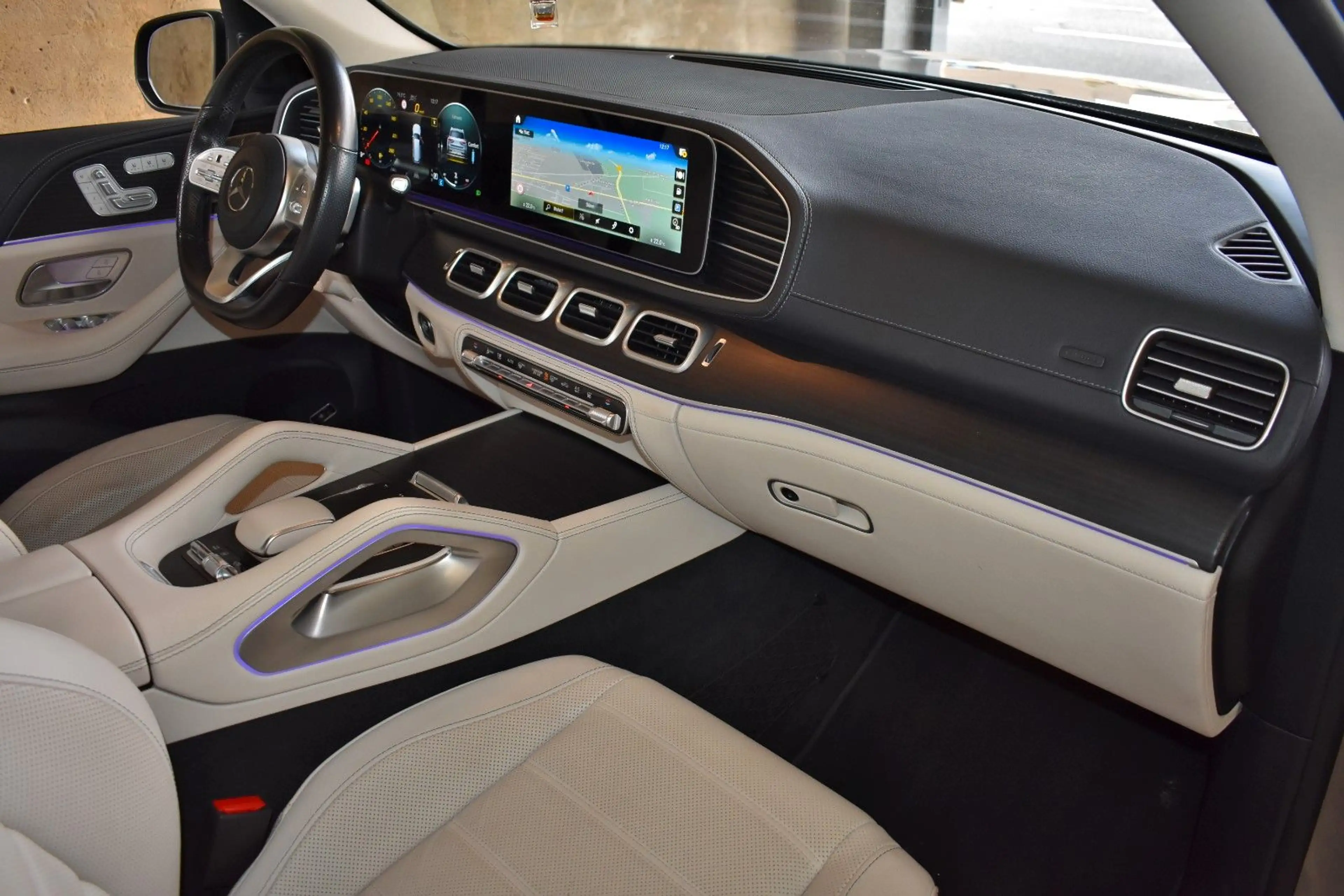 Mercedes-Benz GLS 400 d 4M 360° PANO 4xMASSAGE 8xALU BURMESTER — photo 12