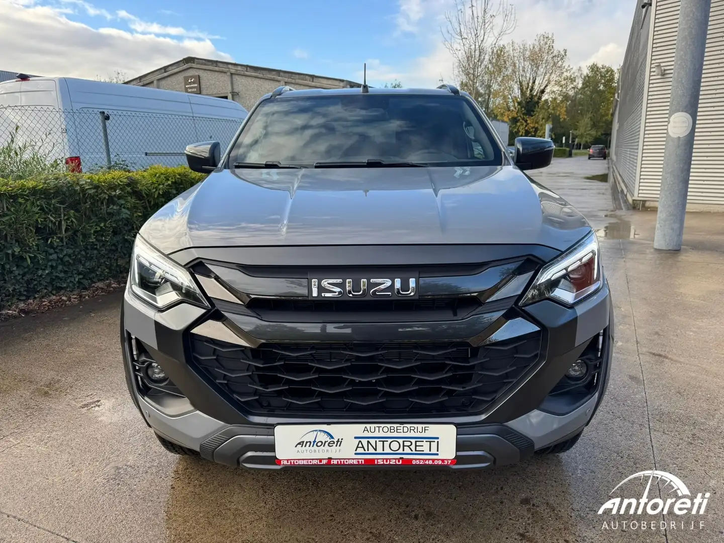 Isuzu D-Max LSE V-CROSS FULL OPTION Szürke - 2