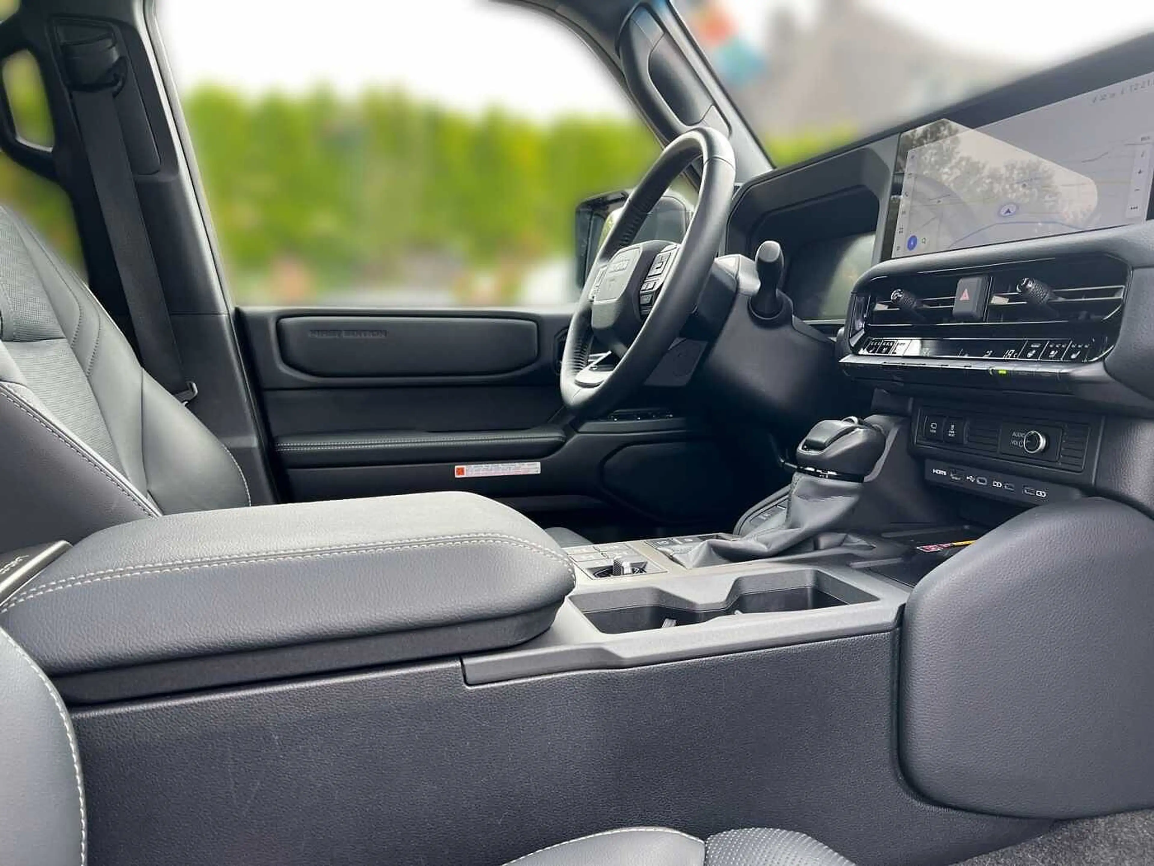 Toyota Land Cruiser 2.8 D FIRST EDITION AHK PANO — photo 6