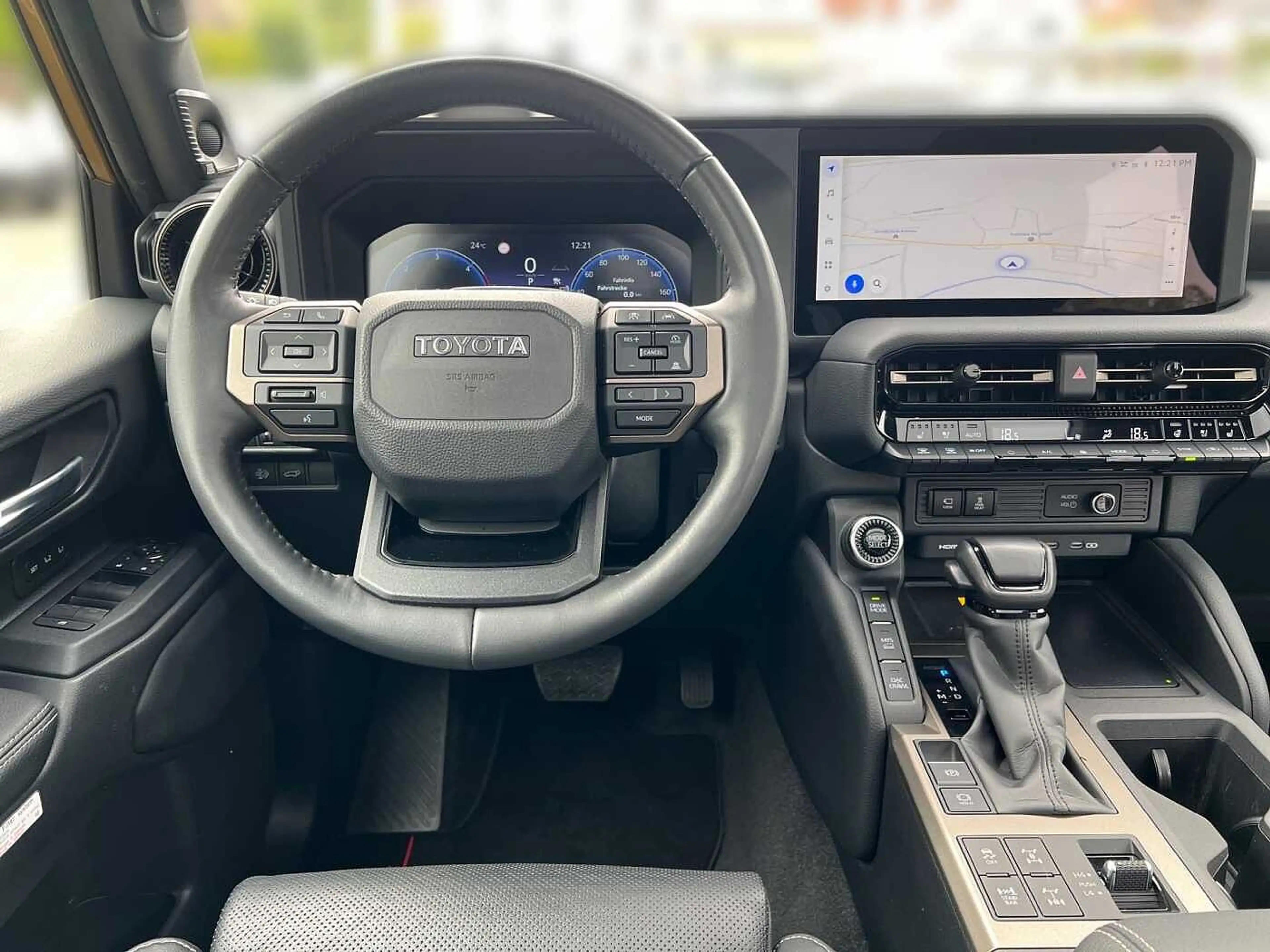 Toyota Land Cruiser 2.8 D FIRST EDITION AHK PANO — photo 9
