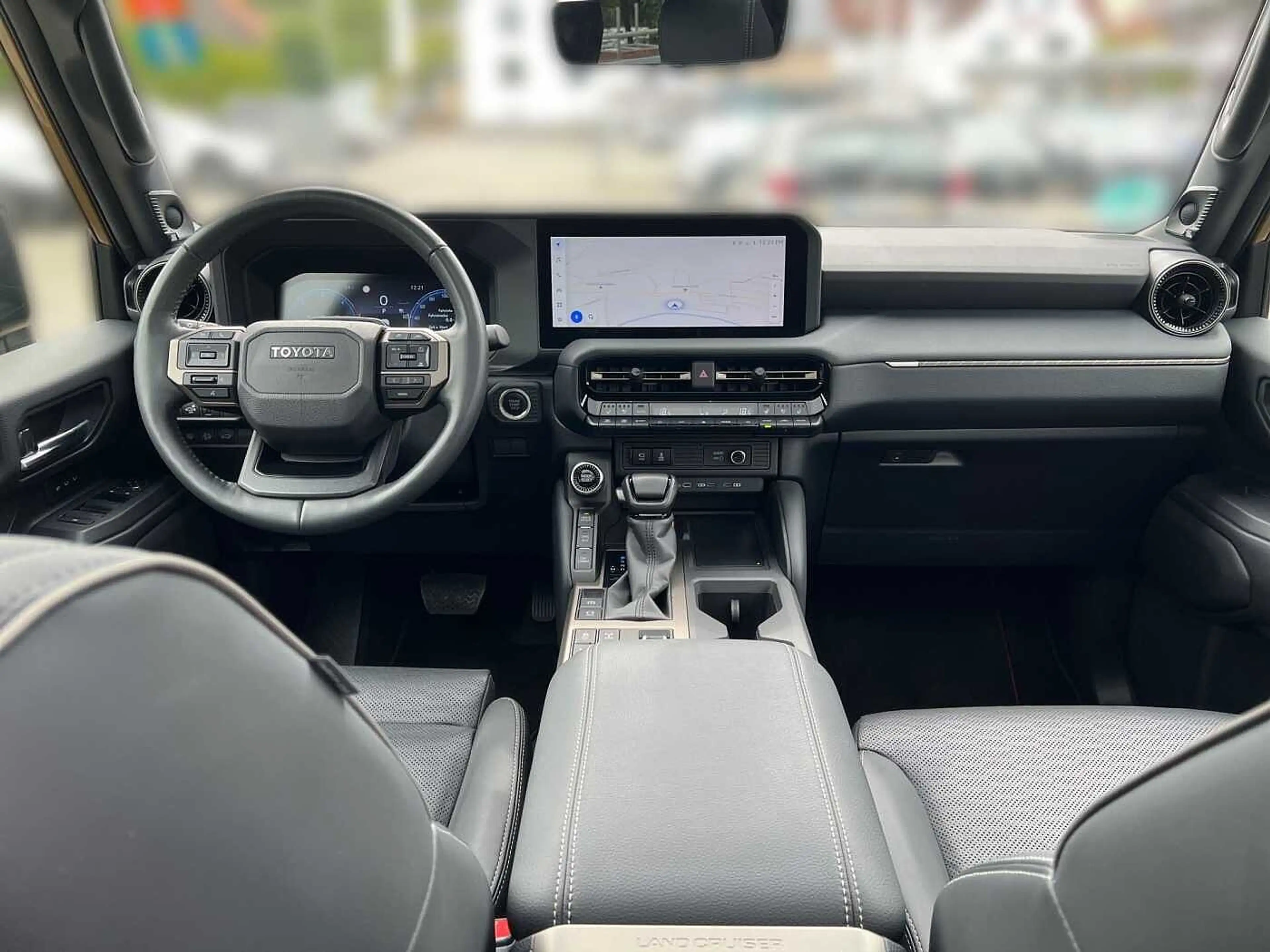 Toyota Land Cruiser 2.8 D FIRST EDITION AHK PANO — photo 8