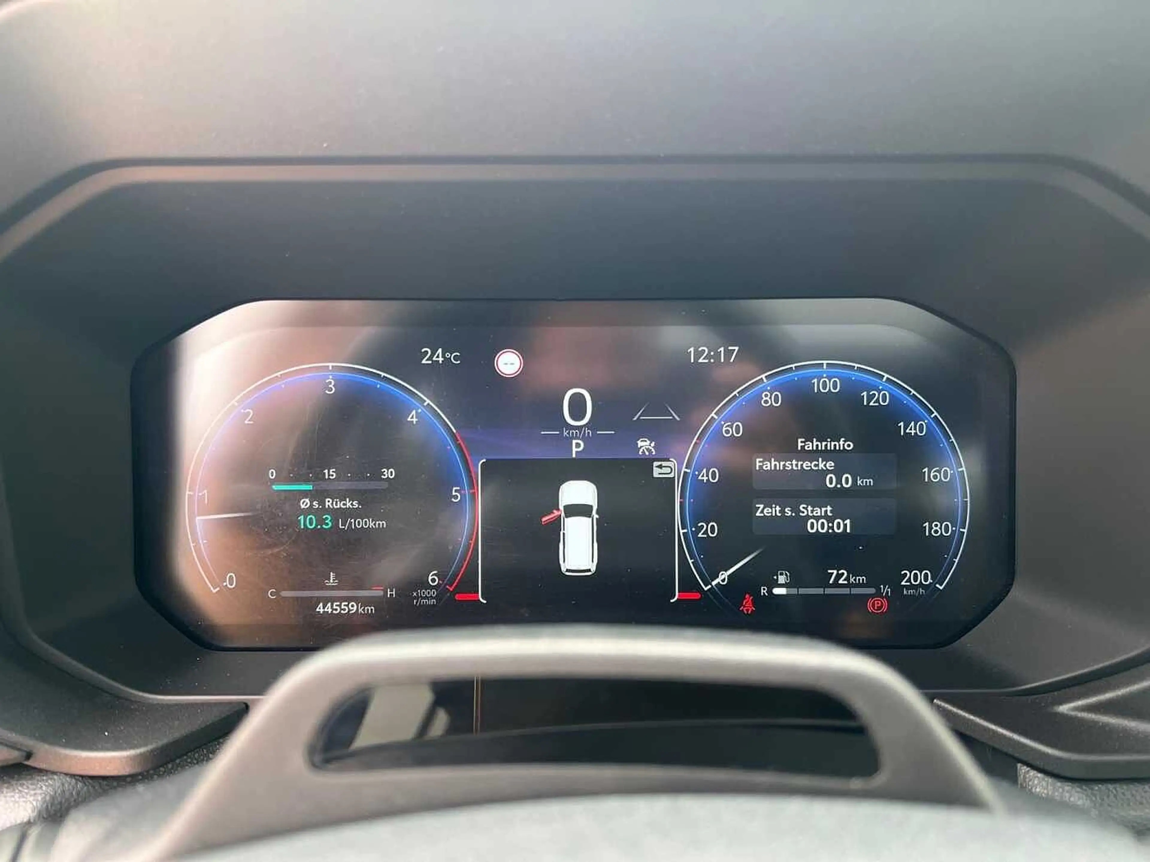 Toyota Land Cruiser 2.8 D FIRST EDITION AHK PANO — photo 11