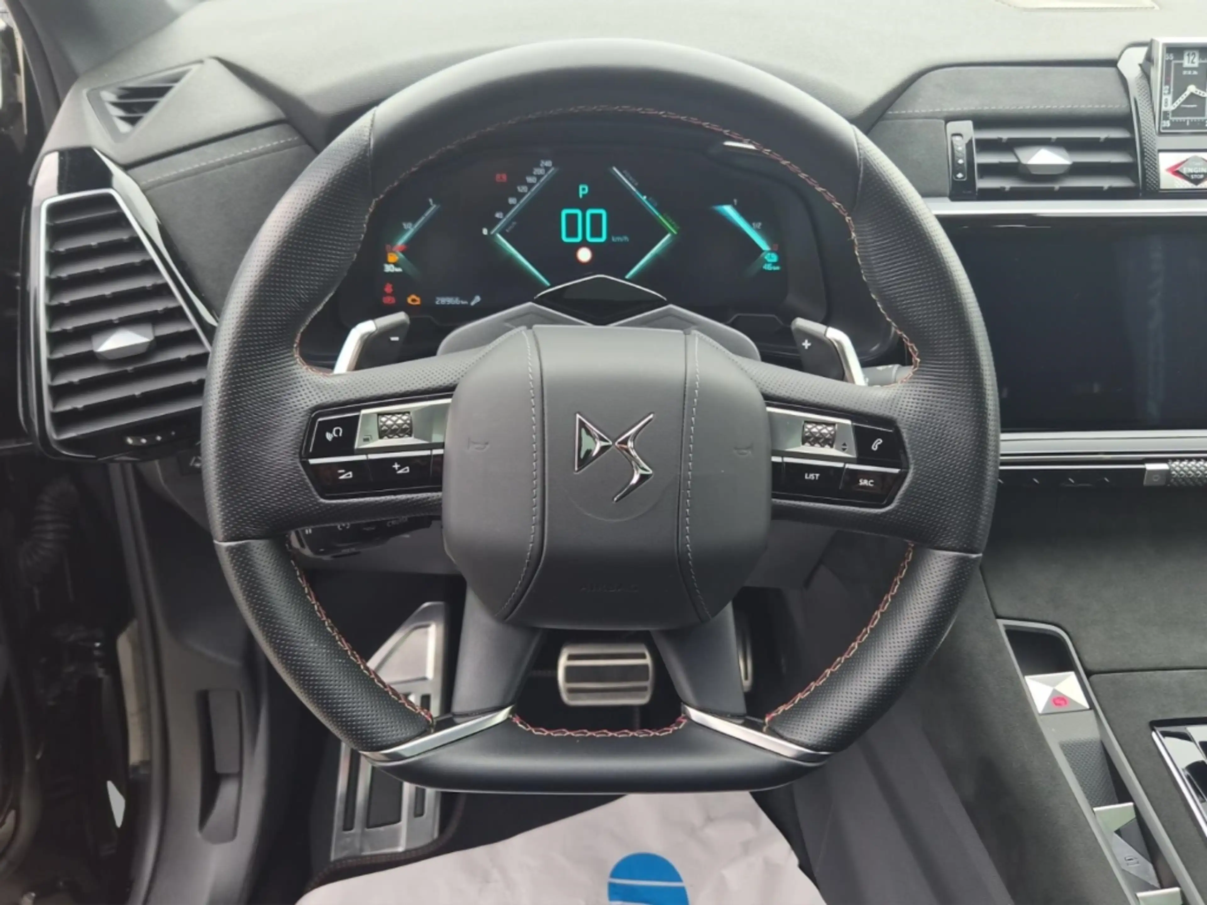 DS Automobiles DS 7 Crossback E-Tense 225 1,6 Performance Line — photo 15