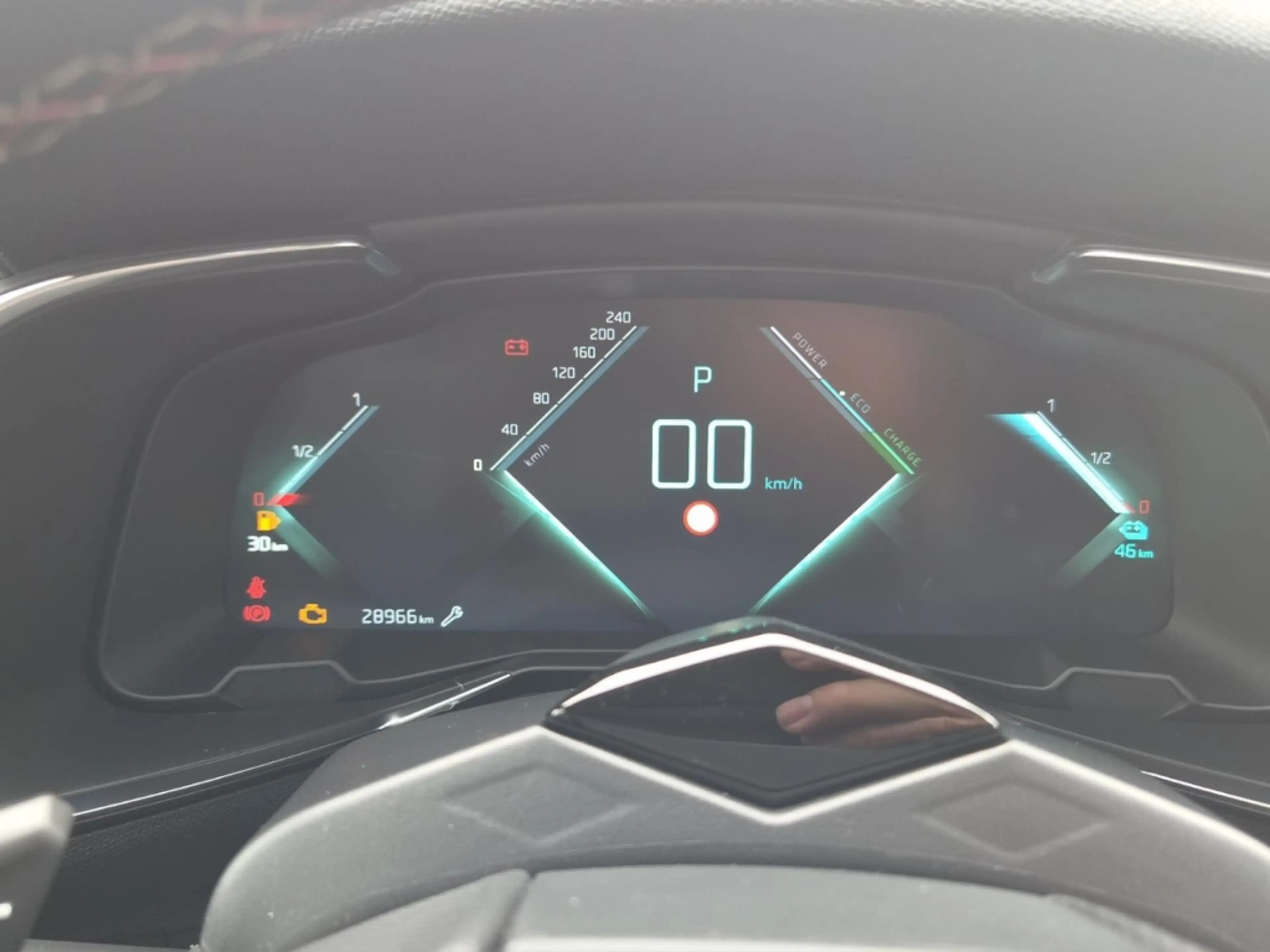 DS Automobiles DS 7 Crossback E-Tense 225 1,6 Performance Line — photo 14