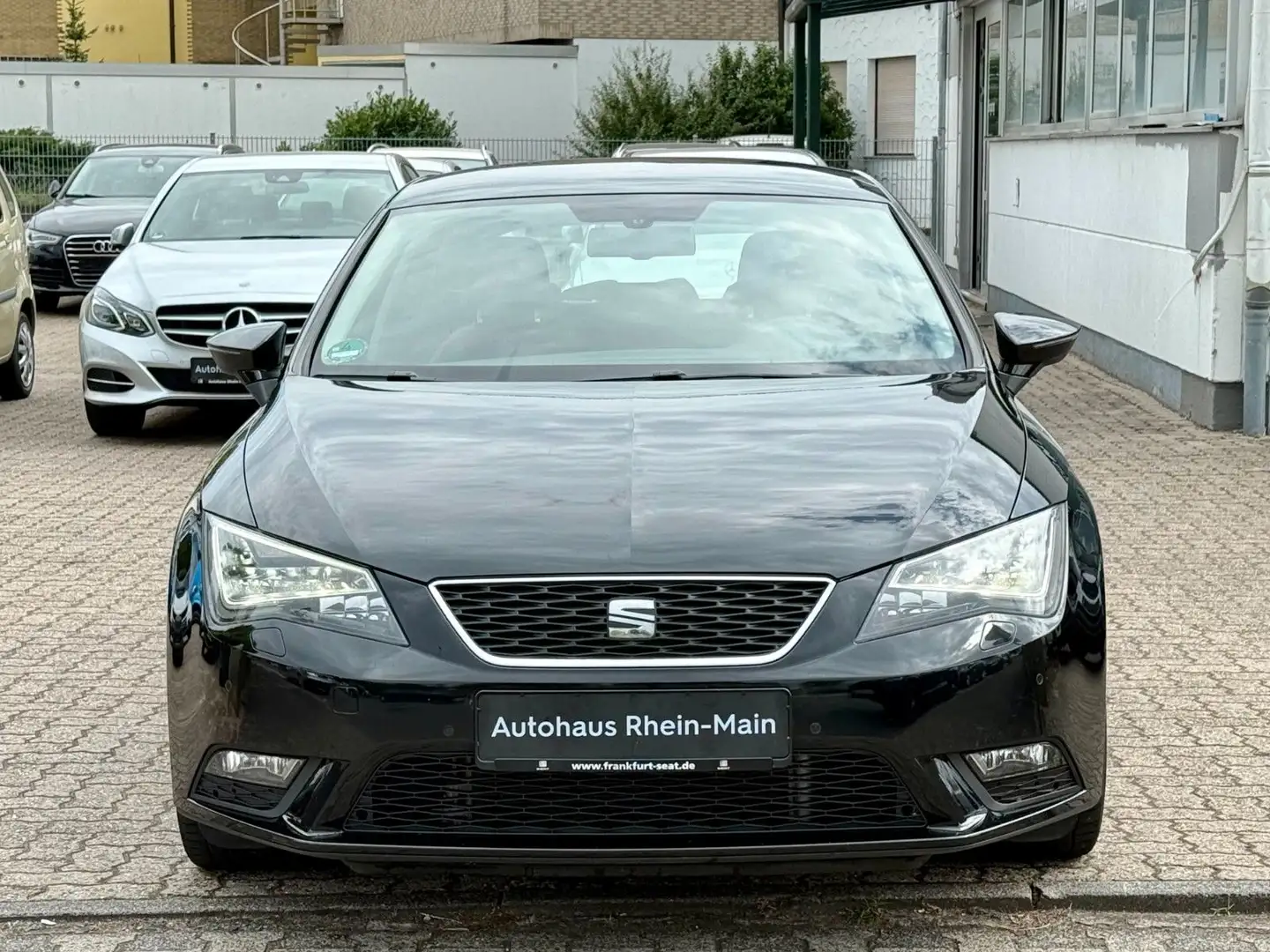 SEAT Leon Style*Nav*LED*Pdc*AppleCarplay*Shz*2.Hd*Usb Schwarz - 2