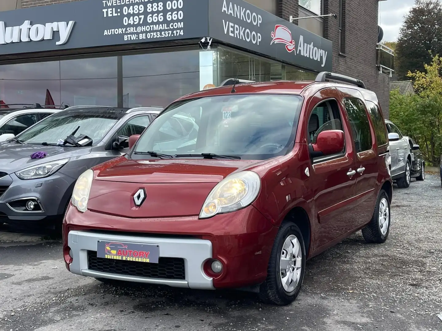 Renault Kangoo 1.5 dCi Confort FAP (EU5) Rouge - 1