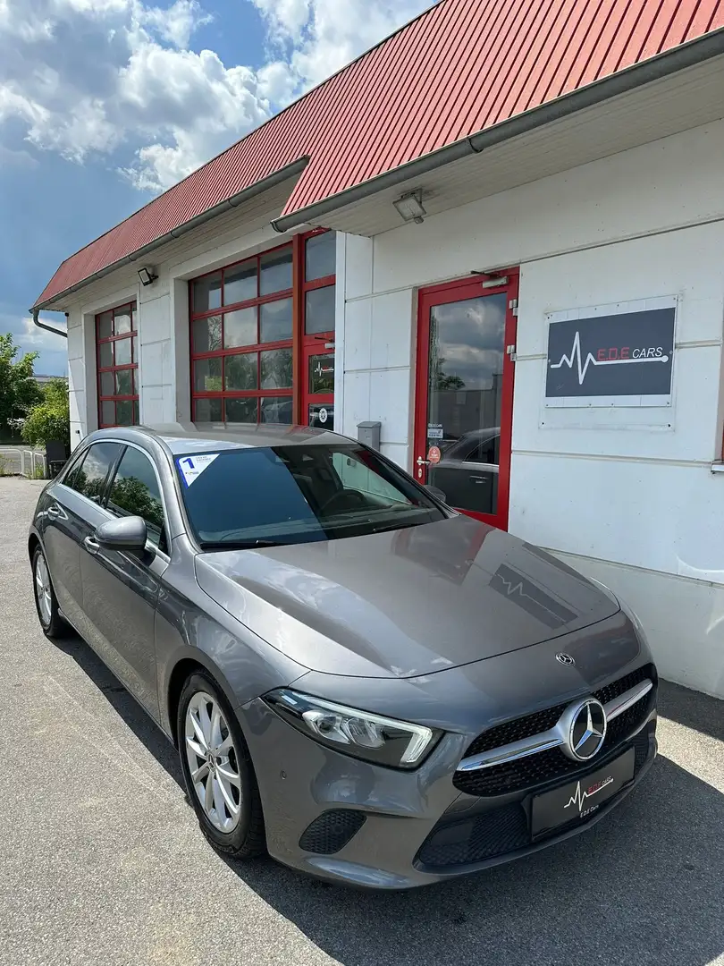 Mercedes-Benz A 200 A 200 d Progressive Aut. Grigio - 1