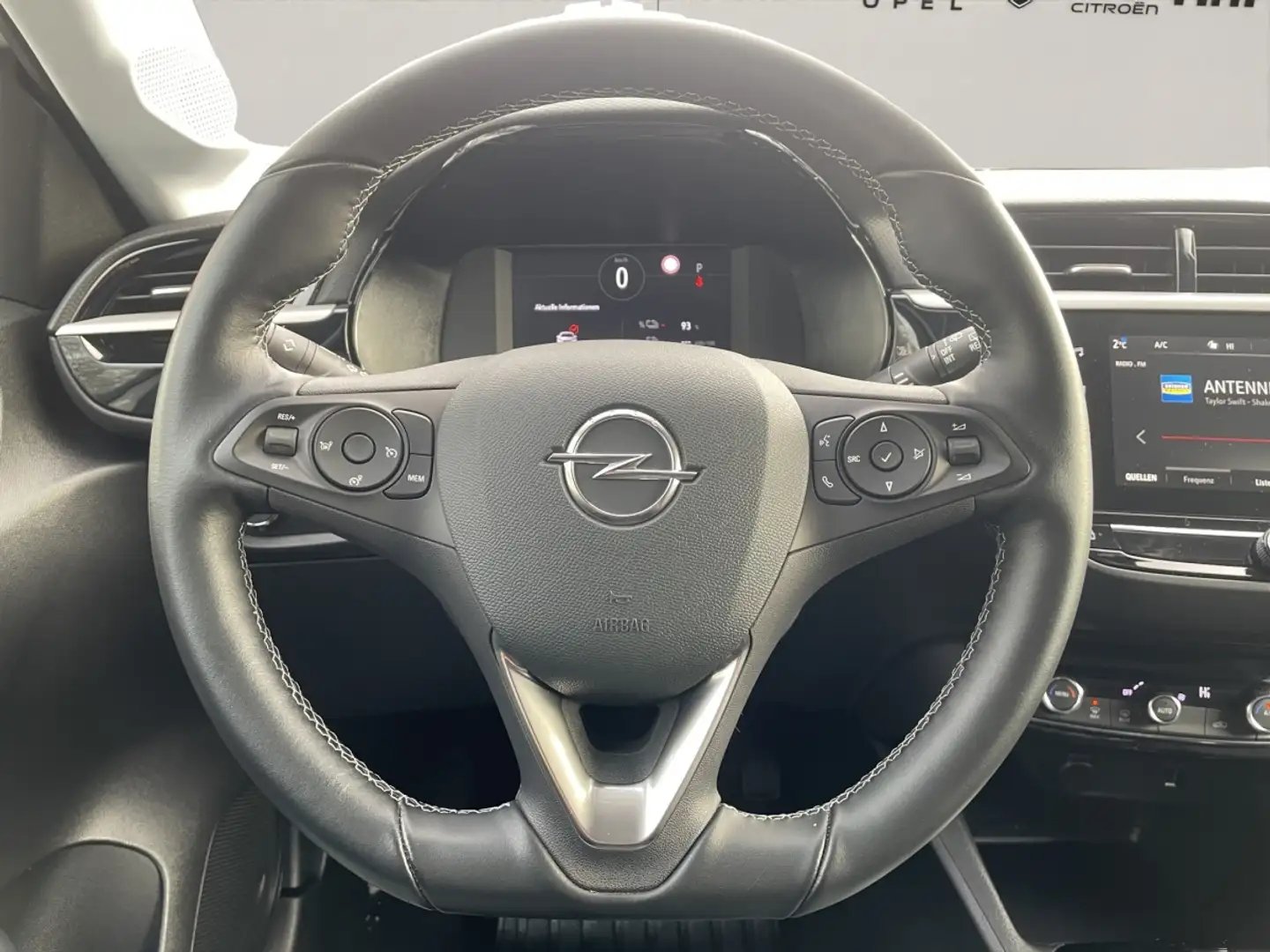 Opel Corsa-e Elegance *180°Kamera*Sitzheizung* Czarny - 2