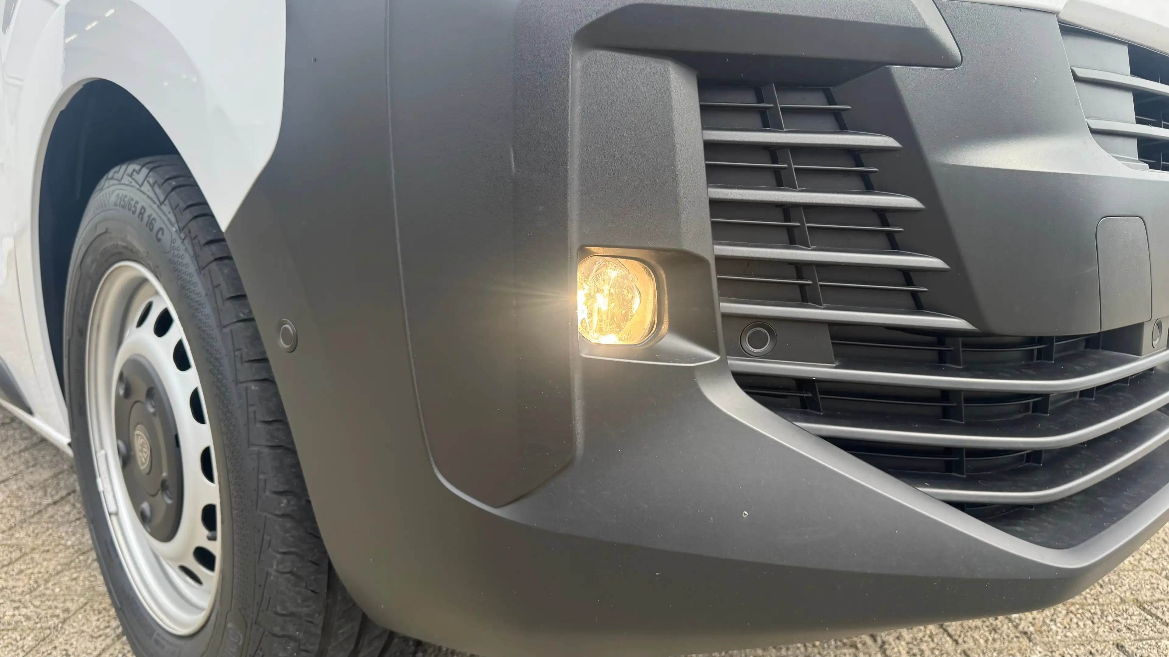 Peugeot e-Expert EV L2H1 75KWH 136PK SOH 96,13% / NAVI / AIRCO / LE — photo 13