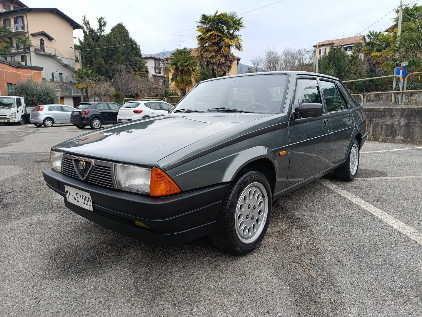 Alfa Romeo 75 1.6 - 1