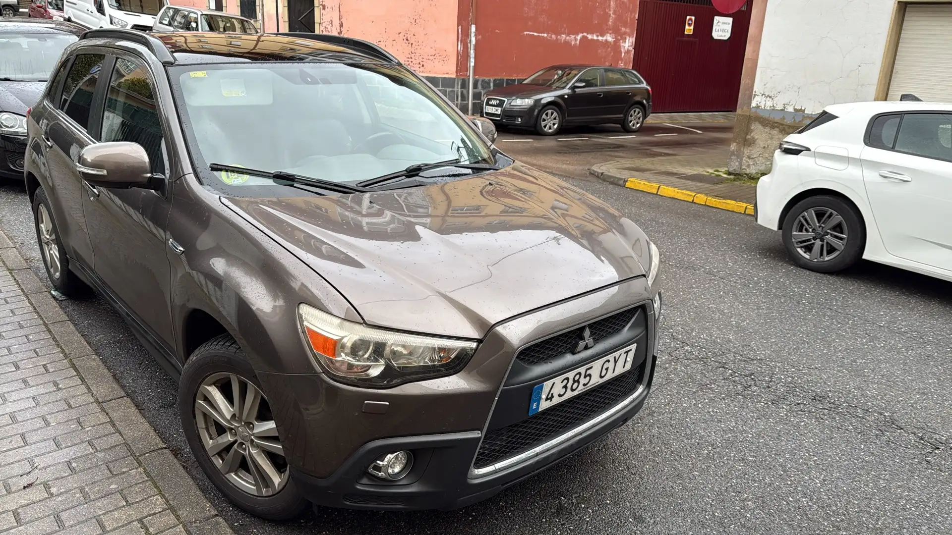 Mitsubishi ASX 200DI-D Kaiteki 4WD Barna - 1