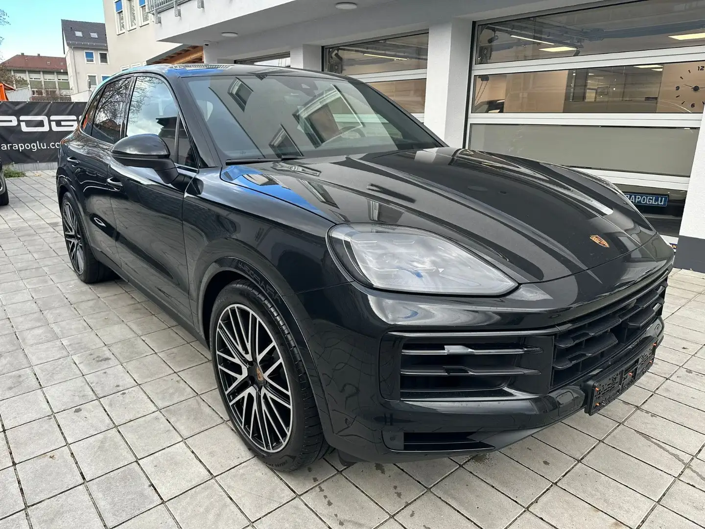 Porsche Cayenne 3.0 SUV *FULL*TV*PASM*PANO*2DISP*BOSE*25 Schwarz - 2
