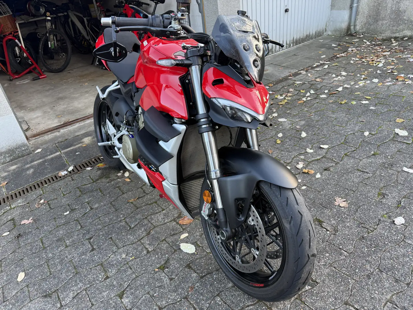 Ducati Streetfighter V4 Euro 5 + Zubehör Roşu - 2