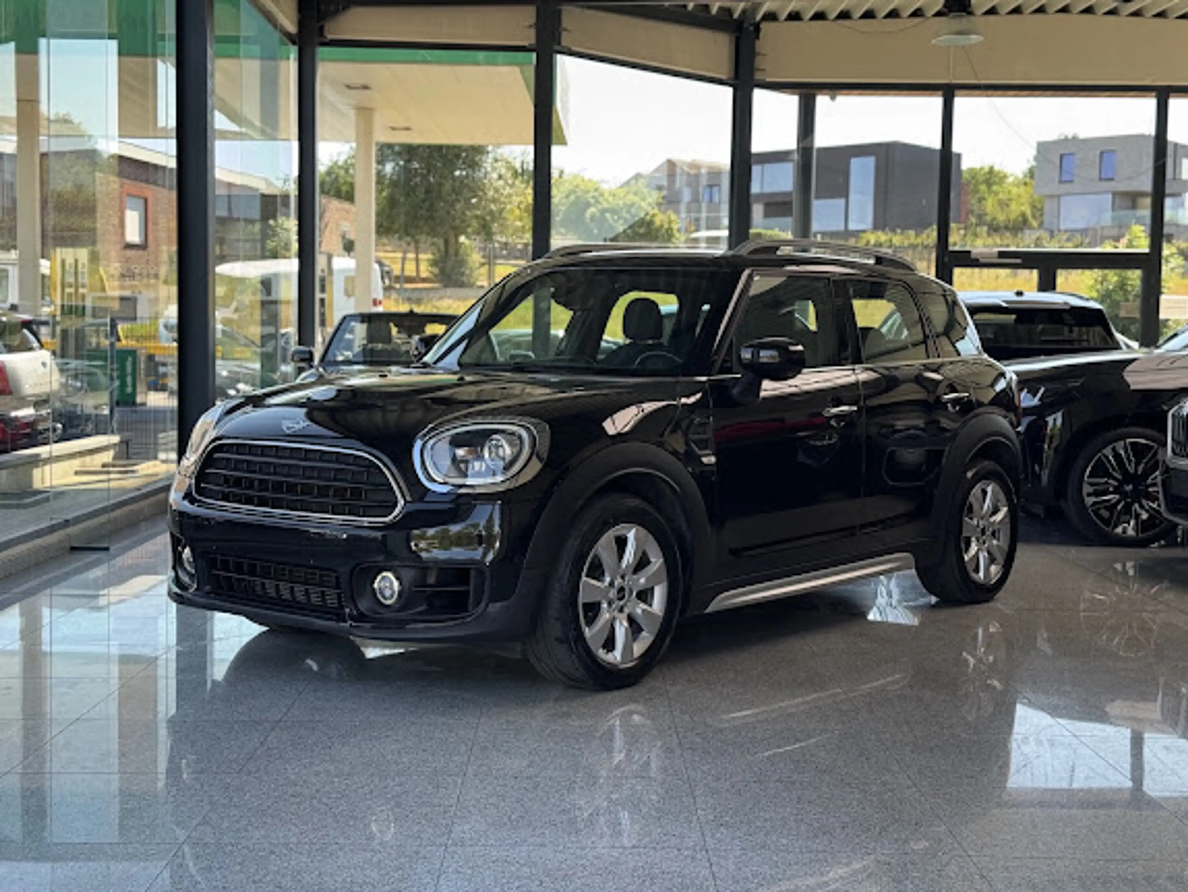 MINI Cooper Countryman 1.5L Aut. Classic / CARPLAY / NAVI / PDC / KEYLESS / AIRCO