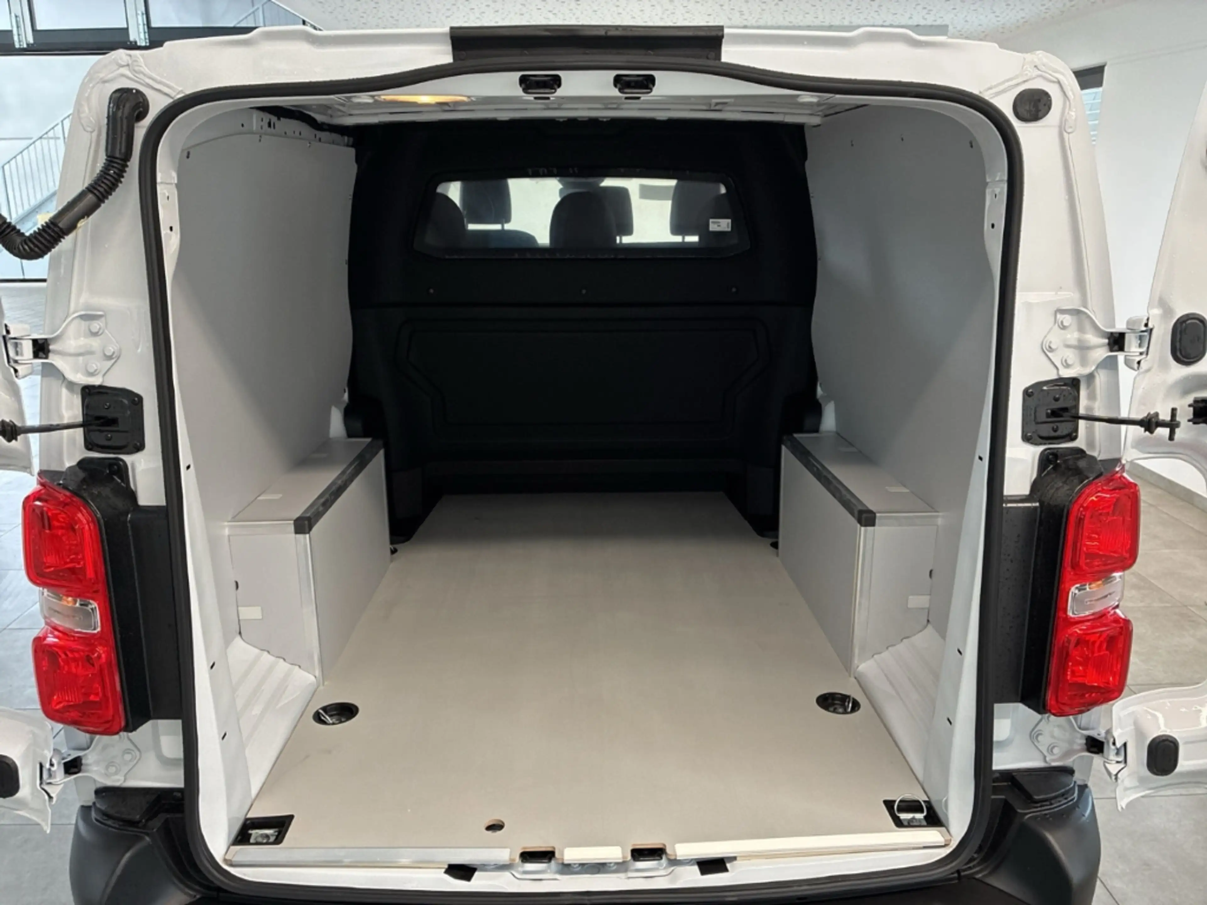 Fiat Scudo Kasten DoKa XL(L3) 2.2 BlueHDI150 AHK Kamera — photo 6