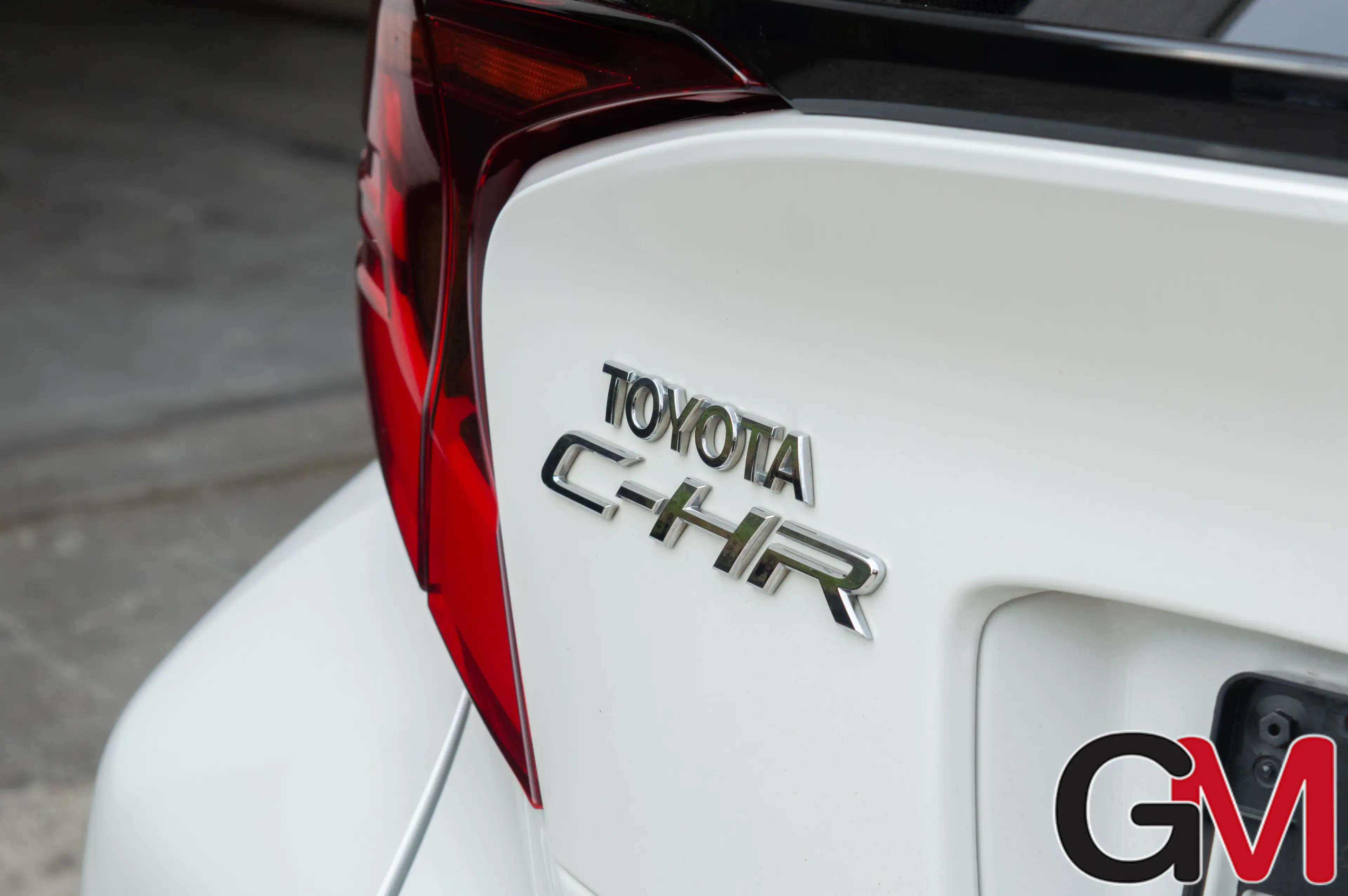 Toyota C-HR C-HR Hybrid 2.0i VVT-i C-Lub E-CVT — photo 10