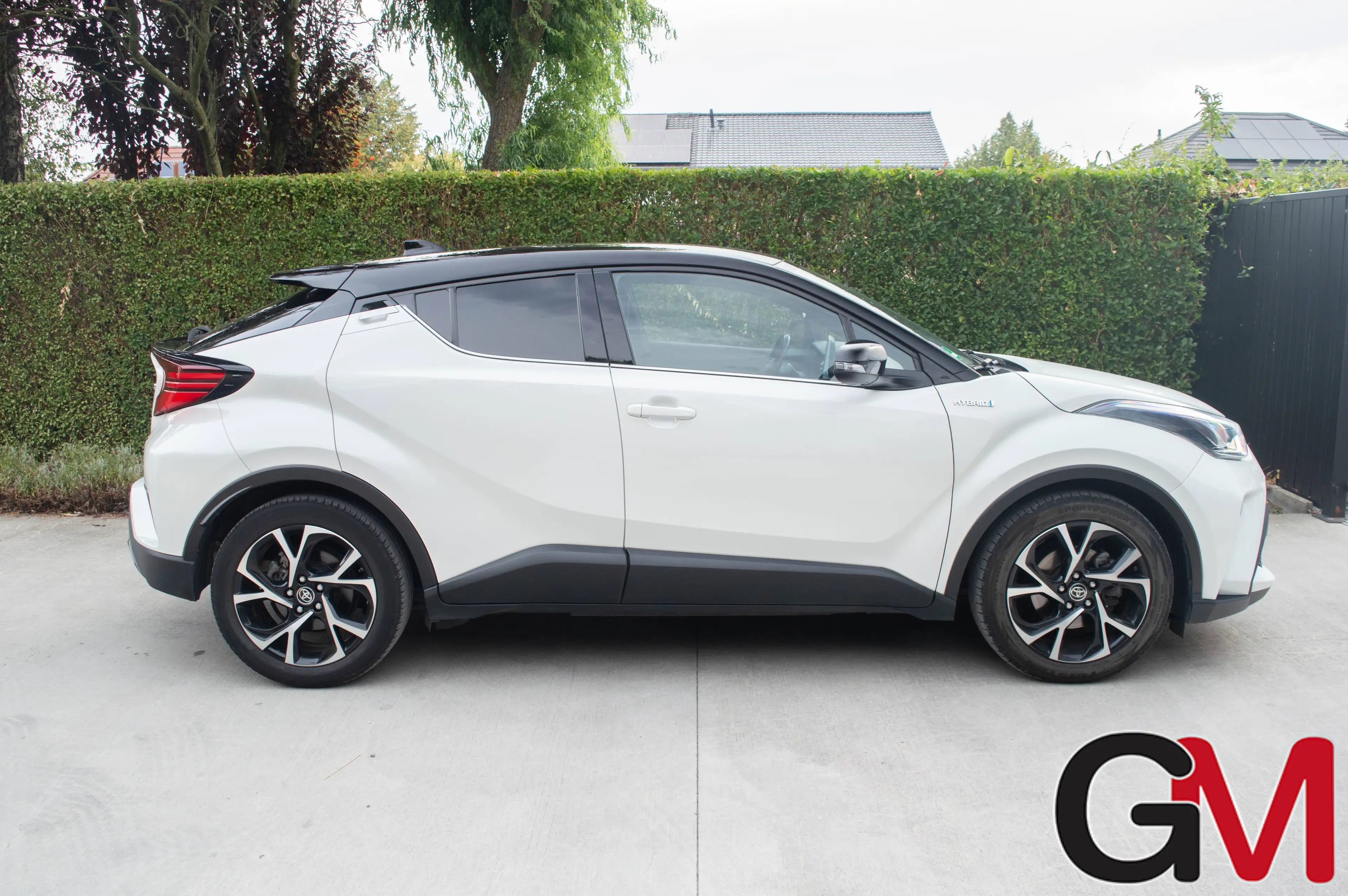 Toyota C-HR C-HR Hybrid 2.0i VVT-i C-Lub E-CVT — photo 4