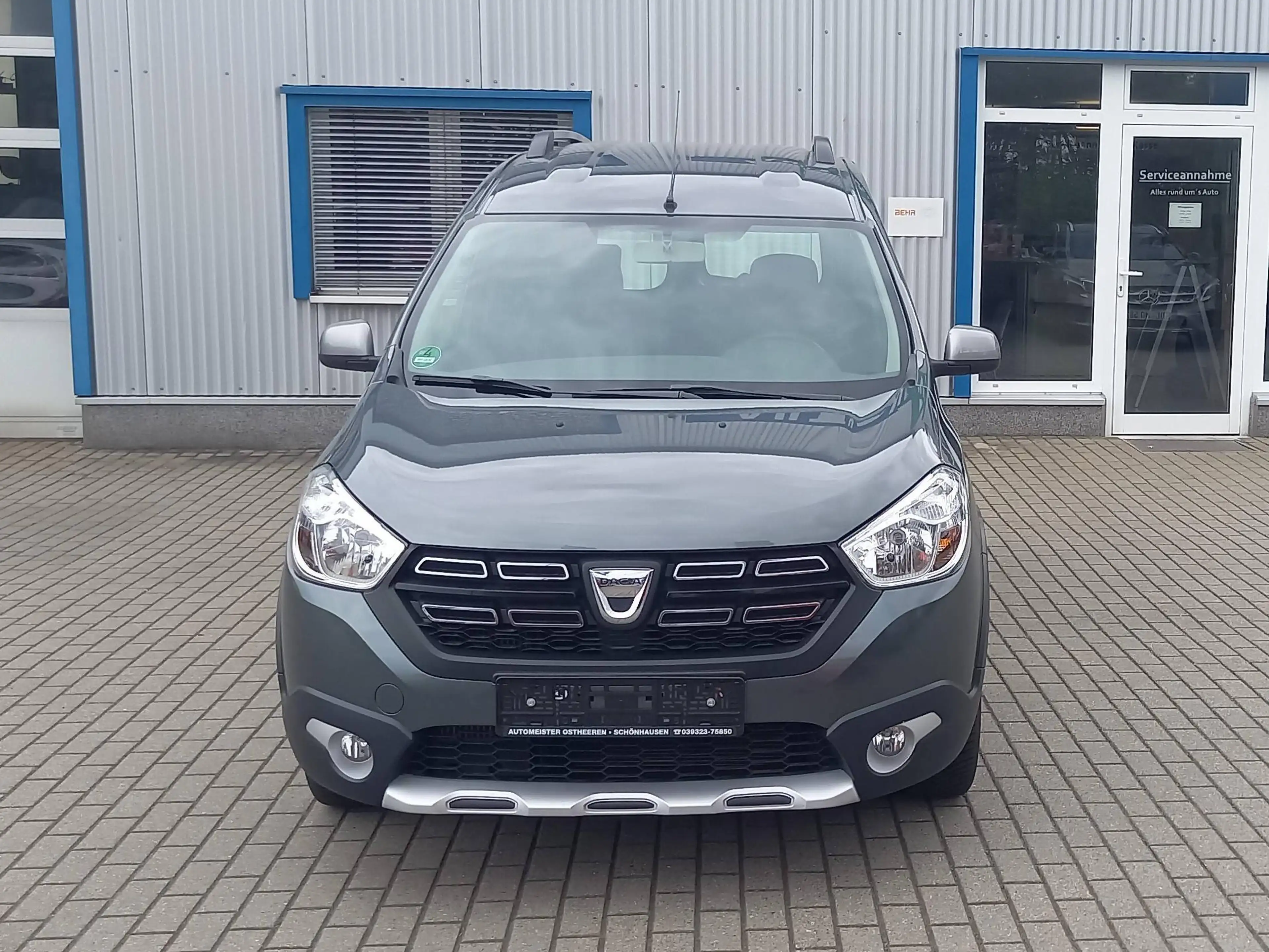 Dacia Dokker Stepway Celebration — photo 3