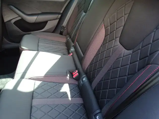 Skoda Octavia view 9