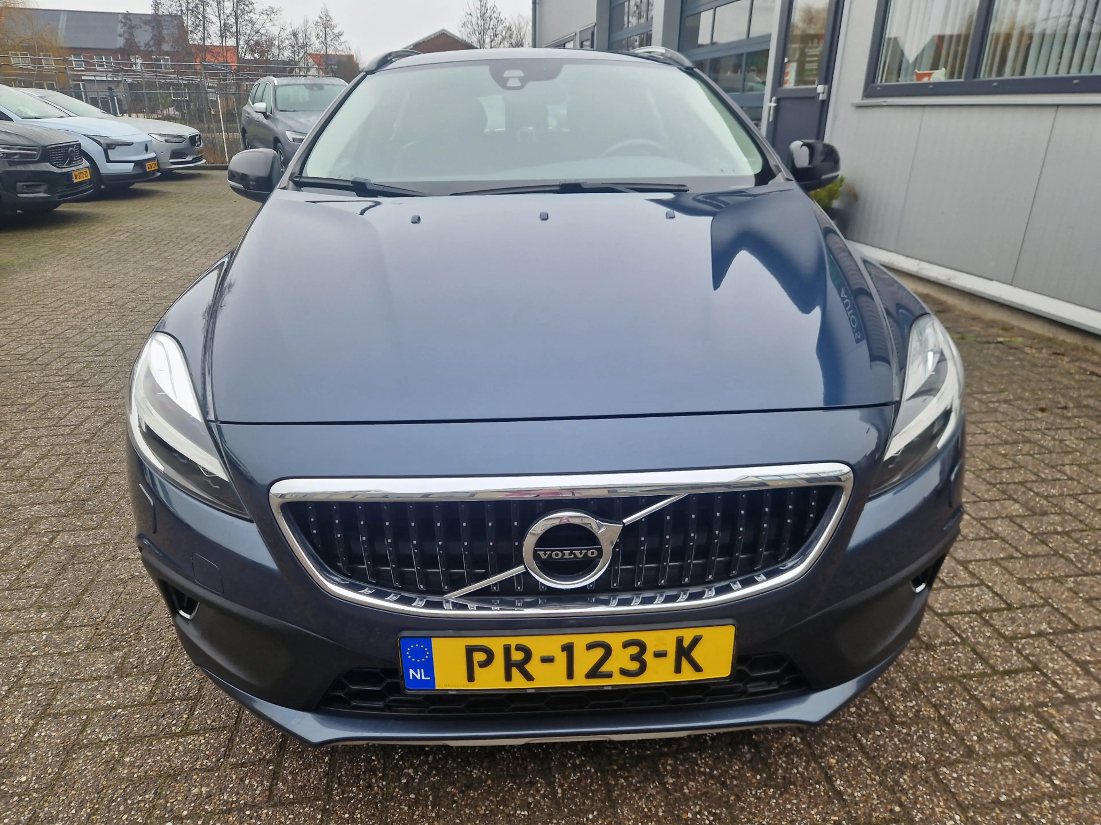 Volvo V40 Cross Country T3 Nordic+ | Lichtmetalen velgen 17" | Stoelverwar — photo 10