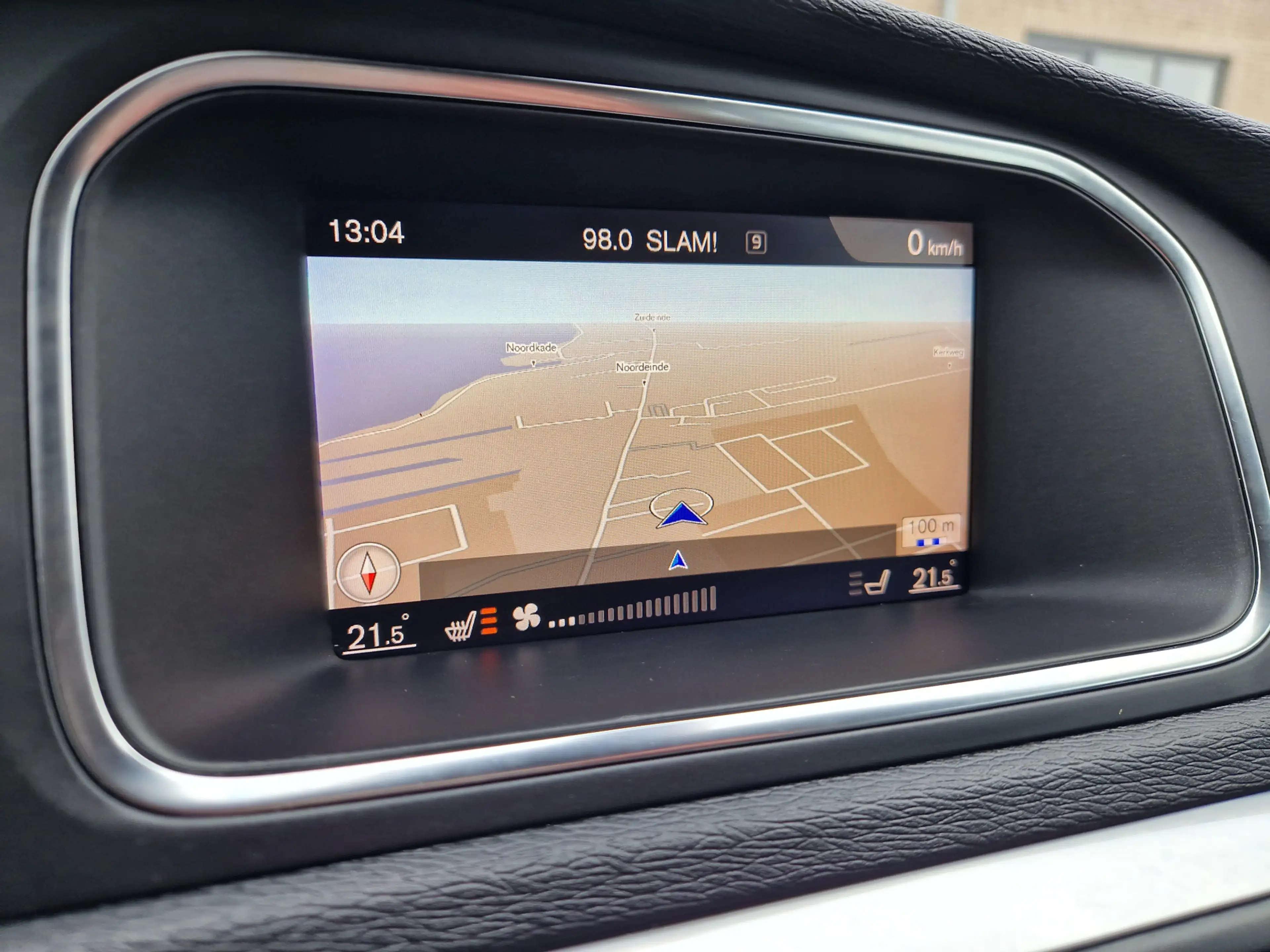 Volvo V40 Cross Country T3 Nordic+ | Lichtmetalen velgen 17" | Stoelverwar — photo 17