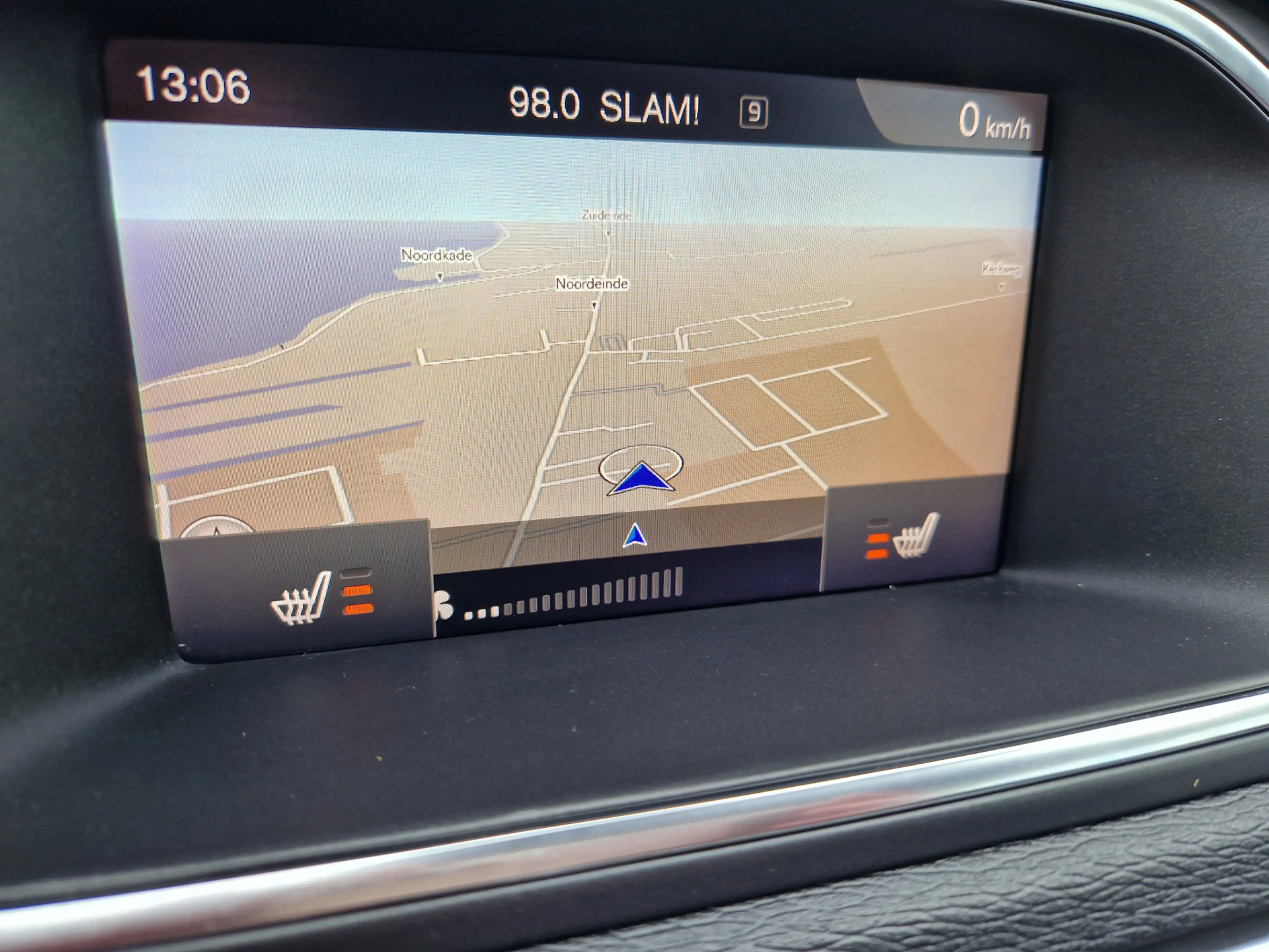 Volvo V40 Cross Country T3 Nordic+ | Lichtmetalen velgen 17" | Stoelverwar — photo 16