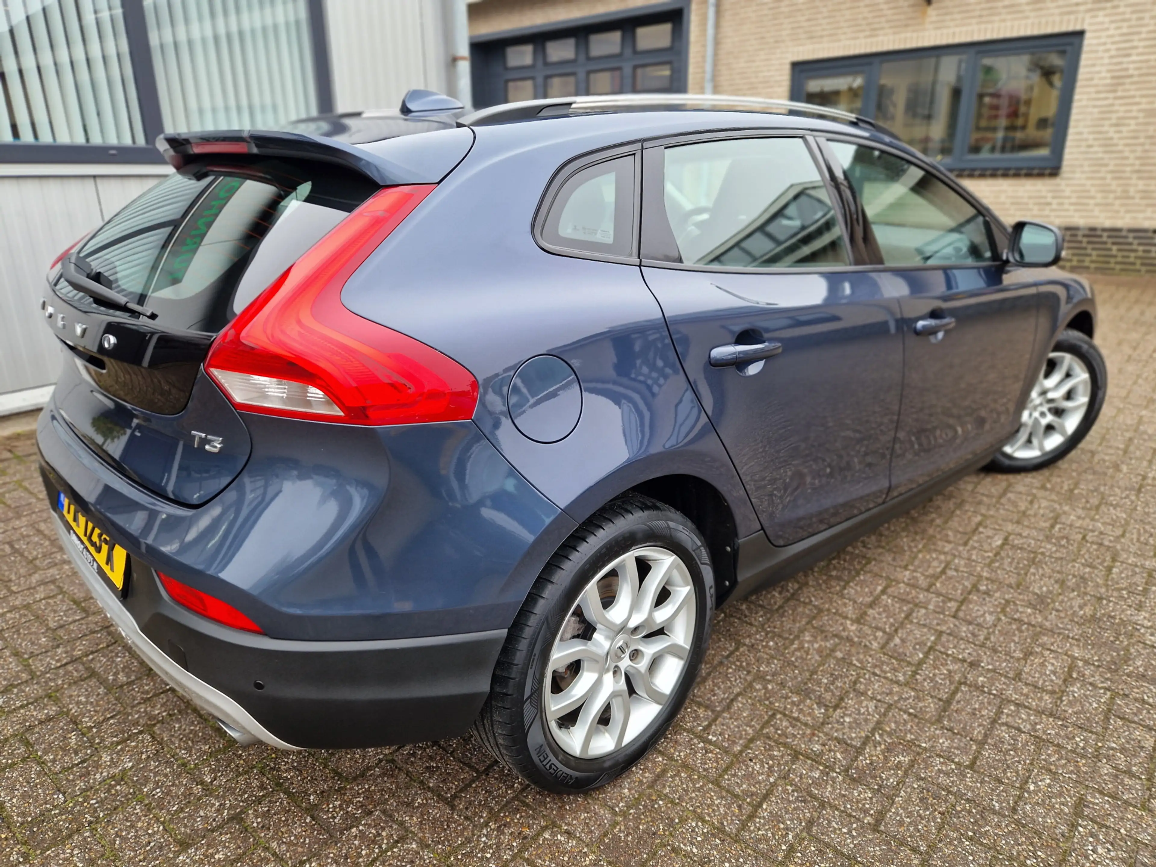 Volvo V40 Cross Country T3 Nordic+ | Lichtmetalen velgen 17" | Stoelverwar — photo 4