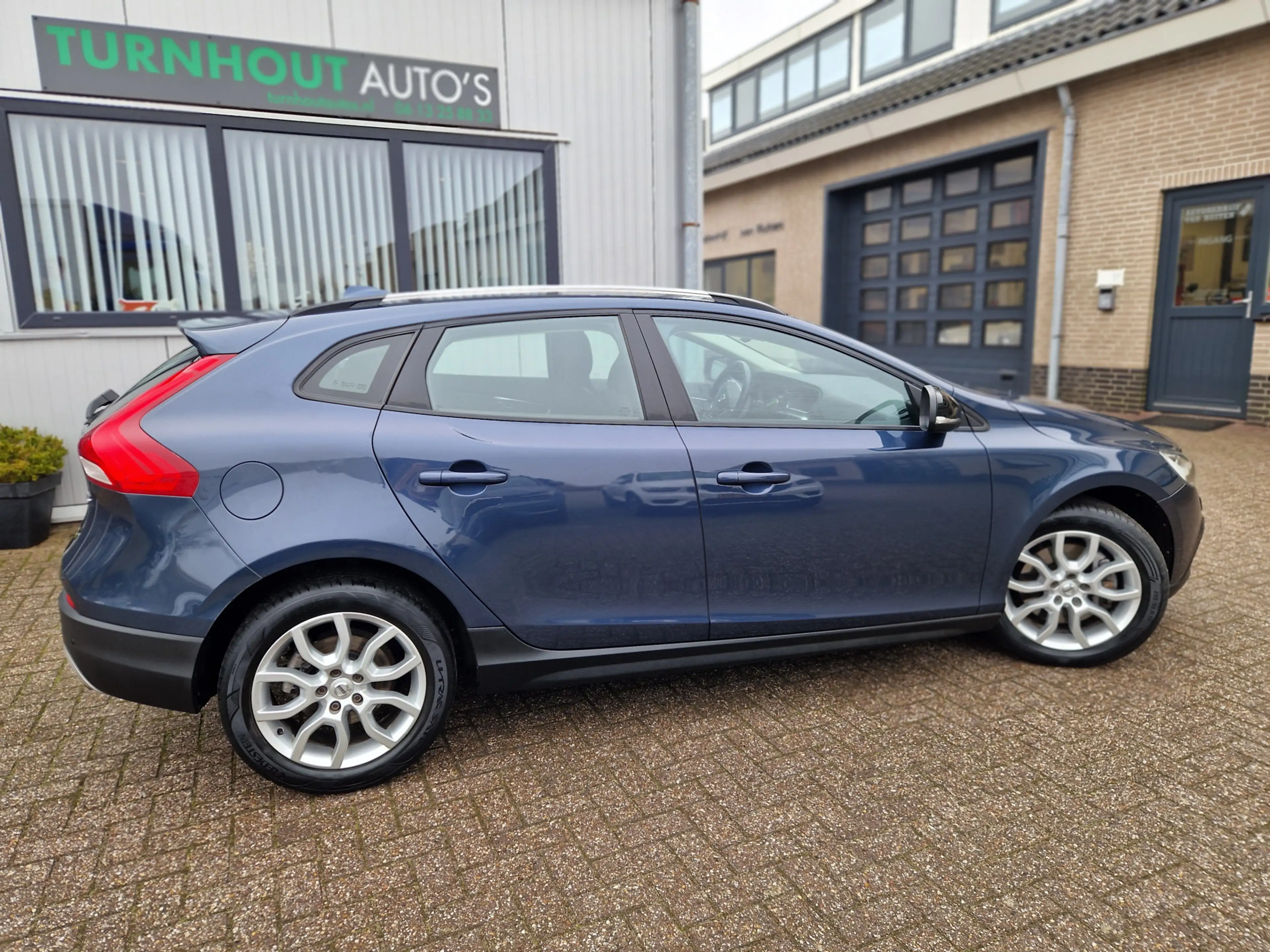 Volvo V40 Cross Country T3 Nordic+ | Lichtmetalen velgen 17" | Stoelverwar — photo 2