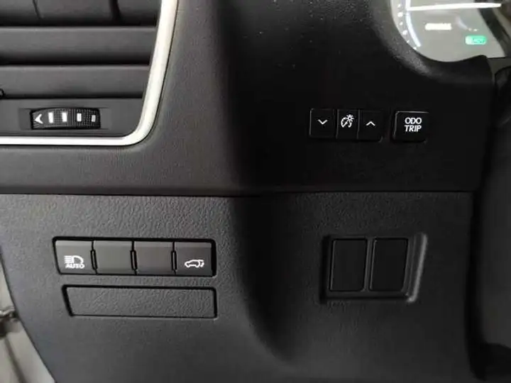 Lexus NX 300h PREMIUM 2WD 2020, foto 14