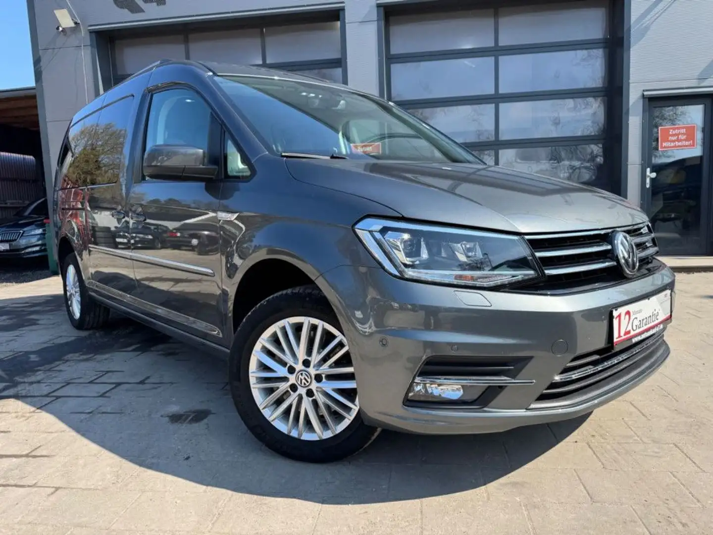Volkswagen Caddy PKW Maxi Highline BMT *7 Sitzer* Grijs - 1