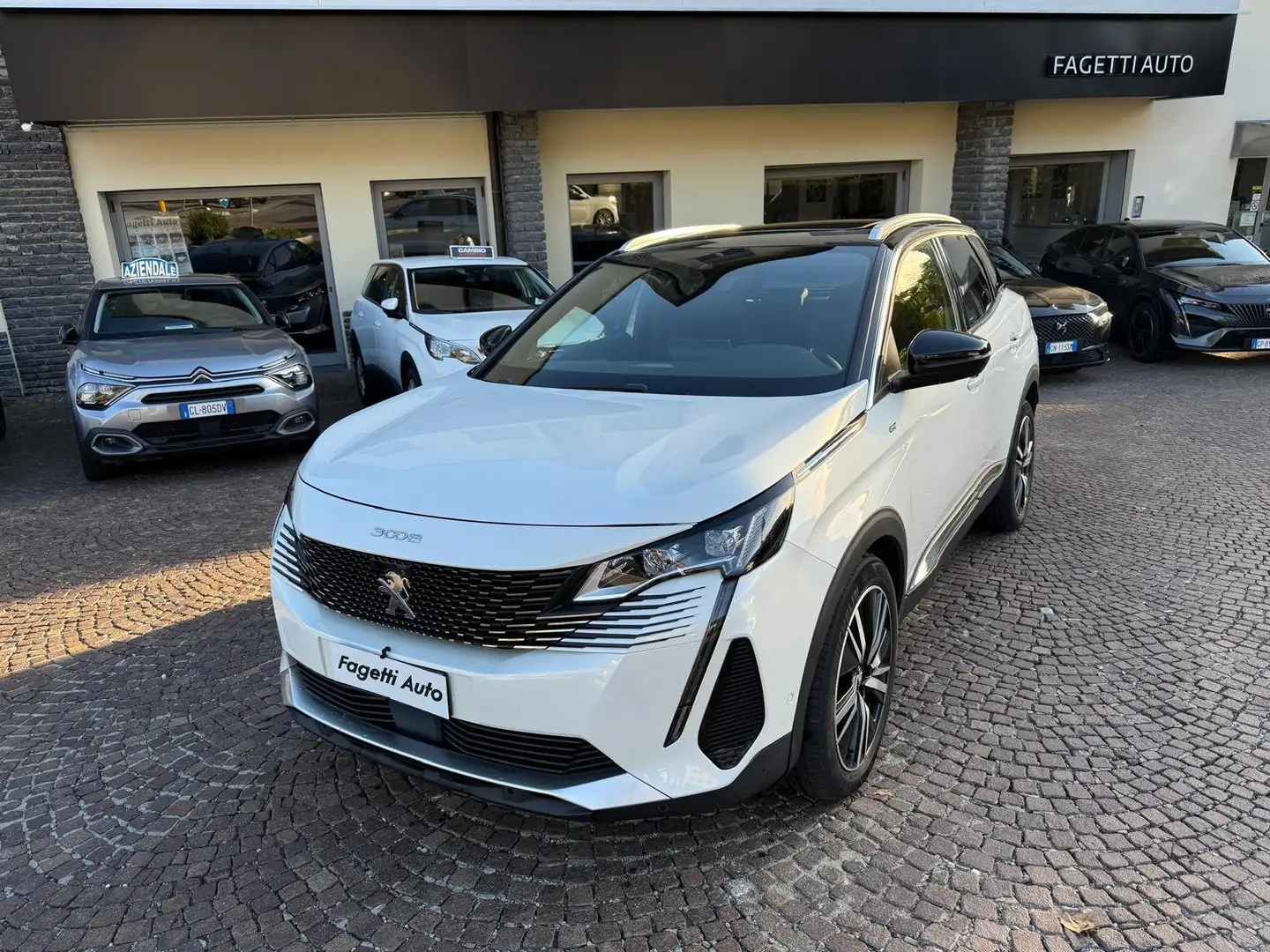 Peugeot 3008 1.5 BLUEHDI 130CV EAT8 GT PACK Bianco - 1