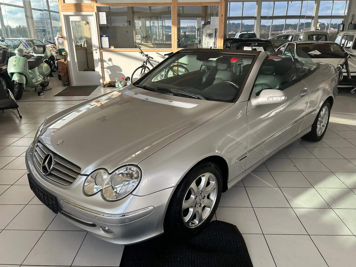 Mercedes-Benz CLK 200 CLK 200 Kompressor (209.442) Silber - 1