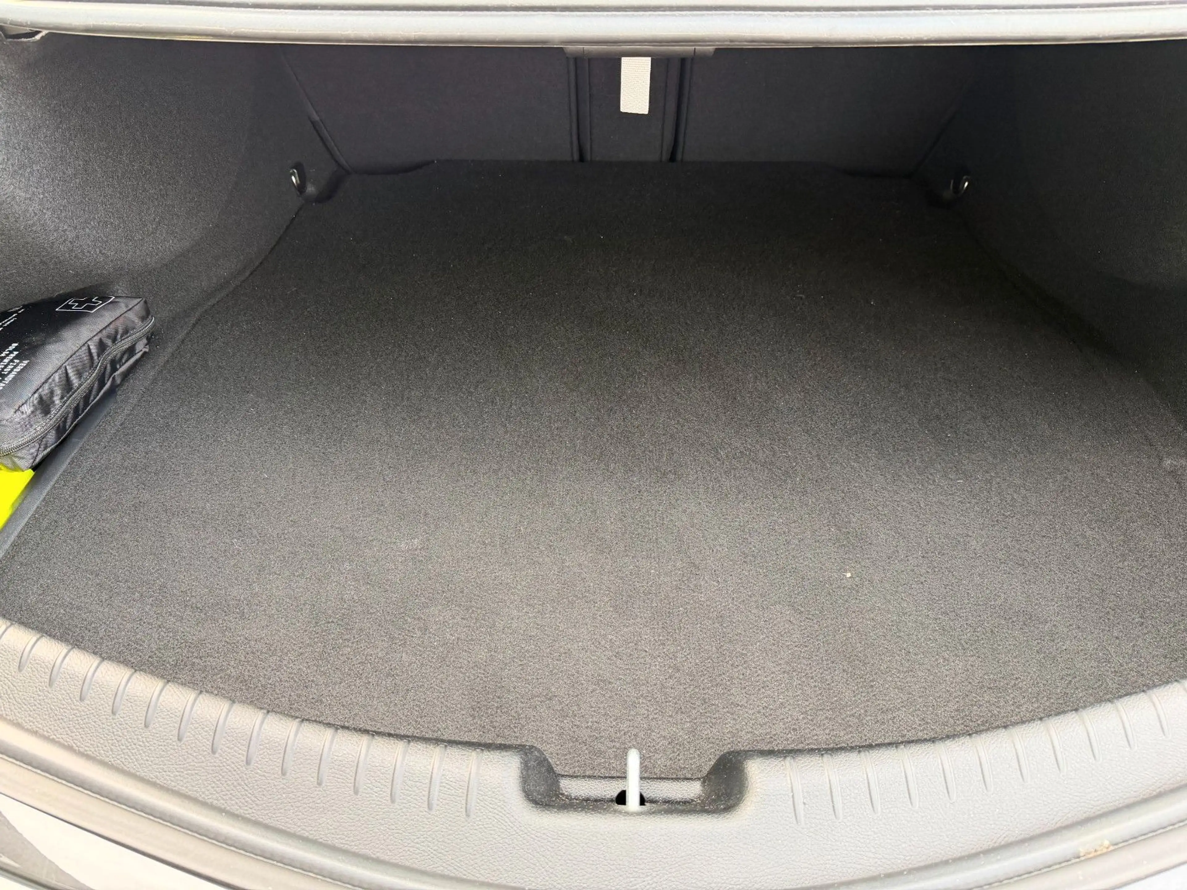 Mercedes-Benz CLE 300 e AMG Premium Distr+Pano+360°+Digital — photo 8