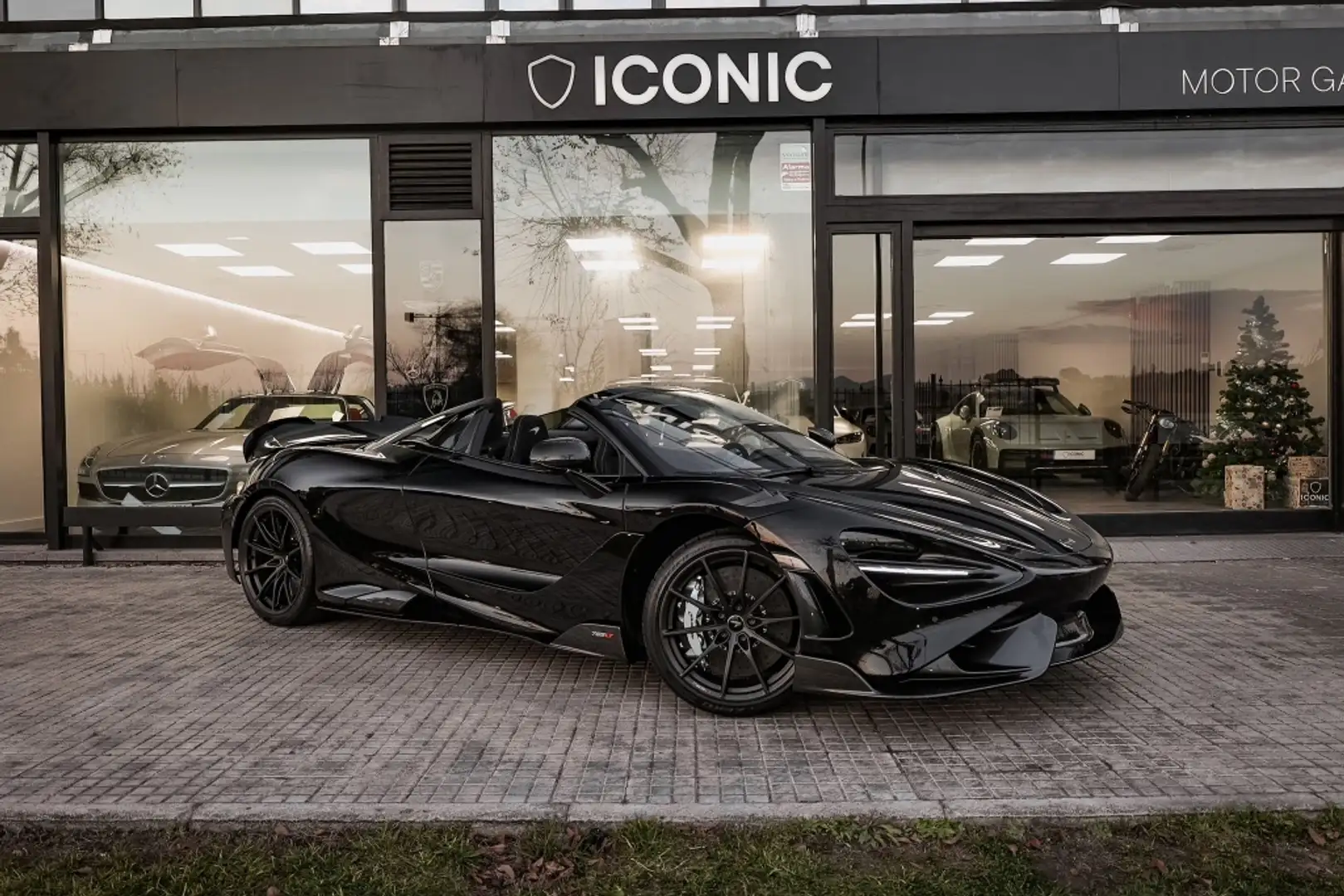 McLaren 765LT Spider Negru - 1