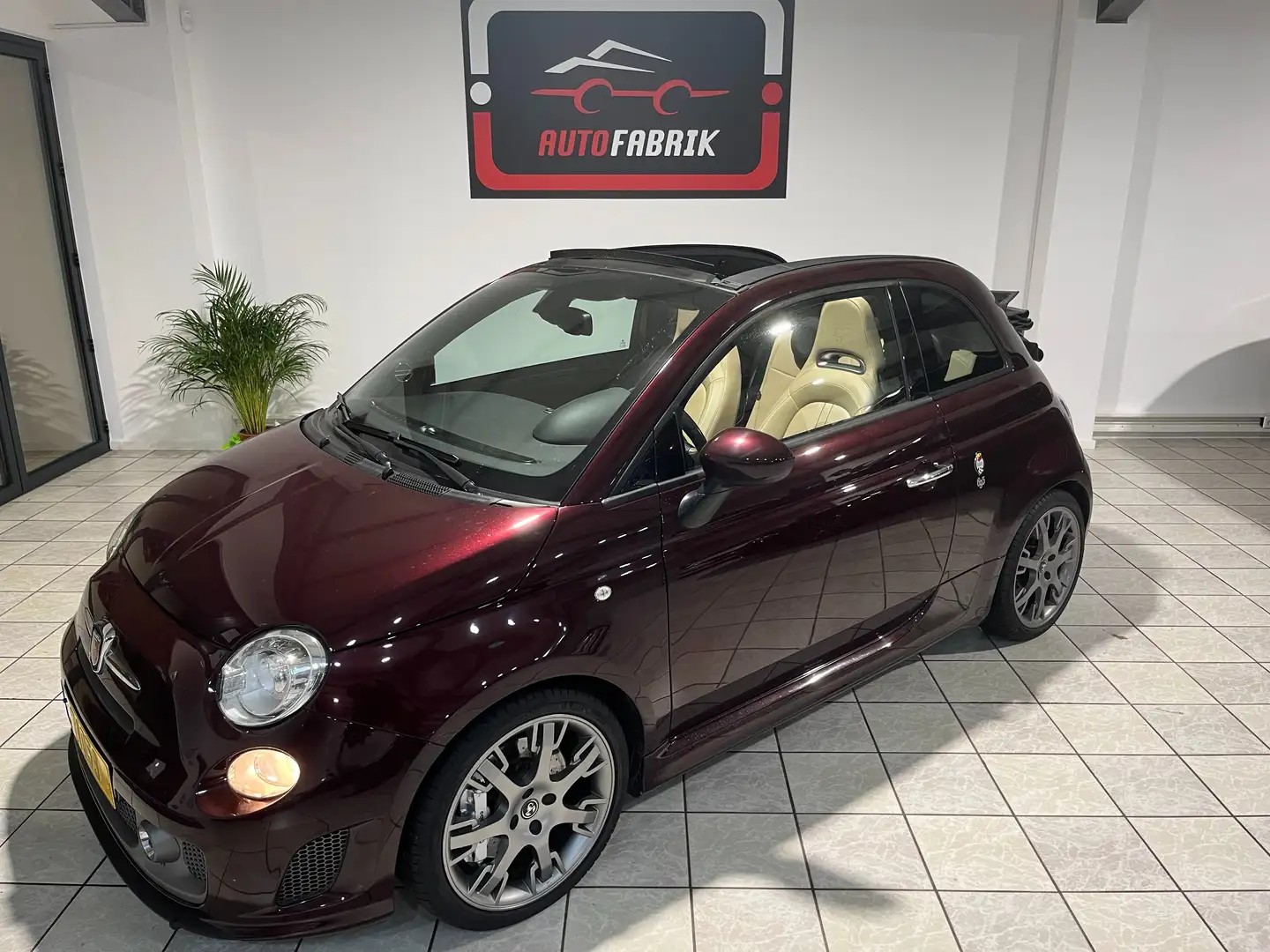 Abarth 695 Edizione Maserati numéroté 007/499 - 2