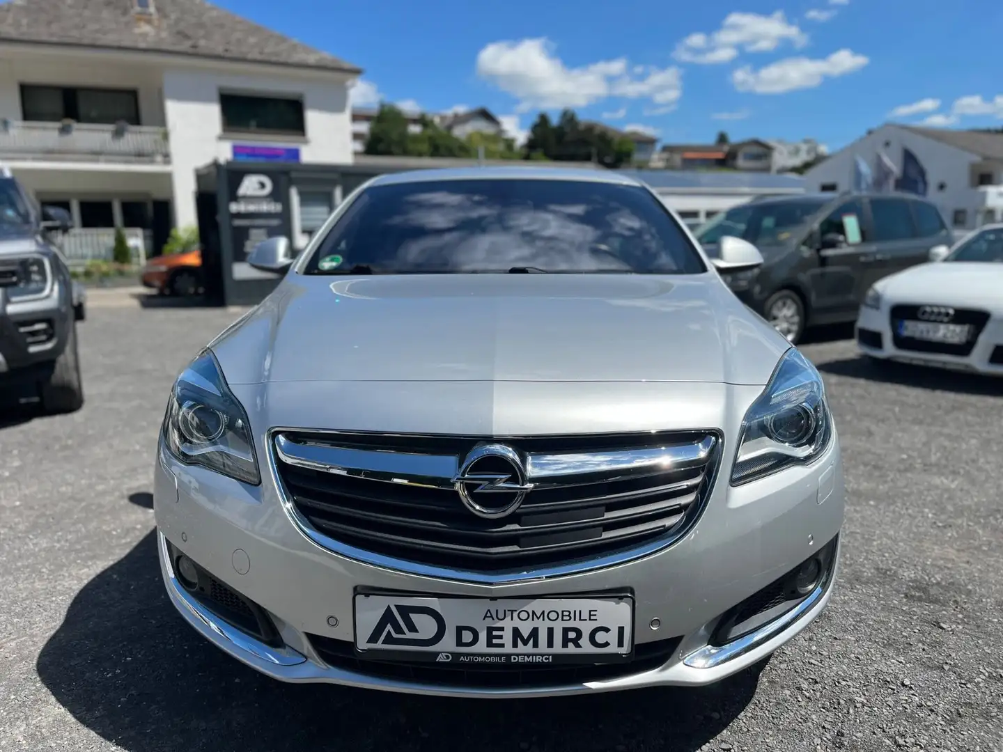Opel Insignia A Lim. Sport 4x4*Leder+Navi+Memory* Zilver - 2