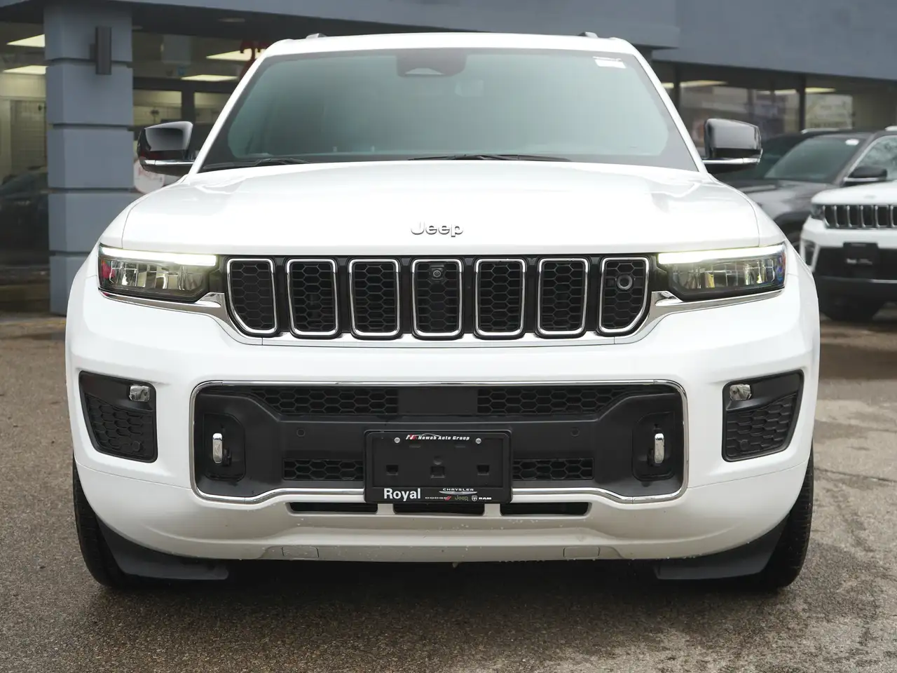 Jeep Grand Cherokee снимка Jeep Grand Cherokee