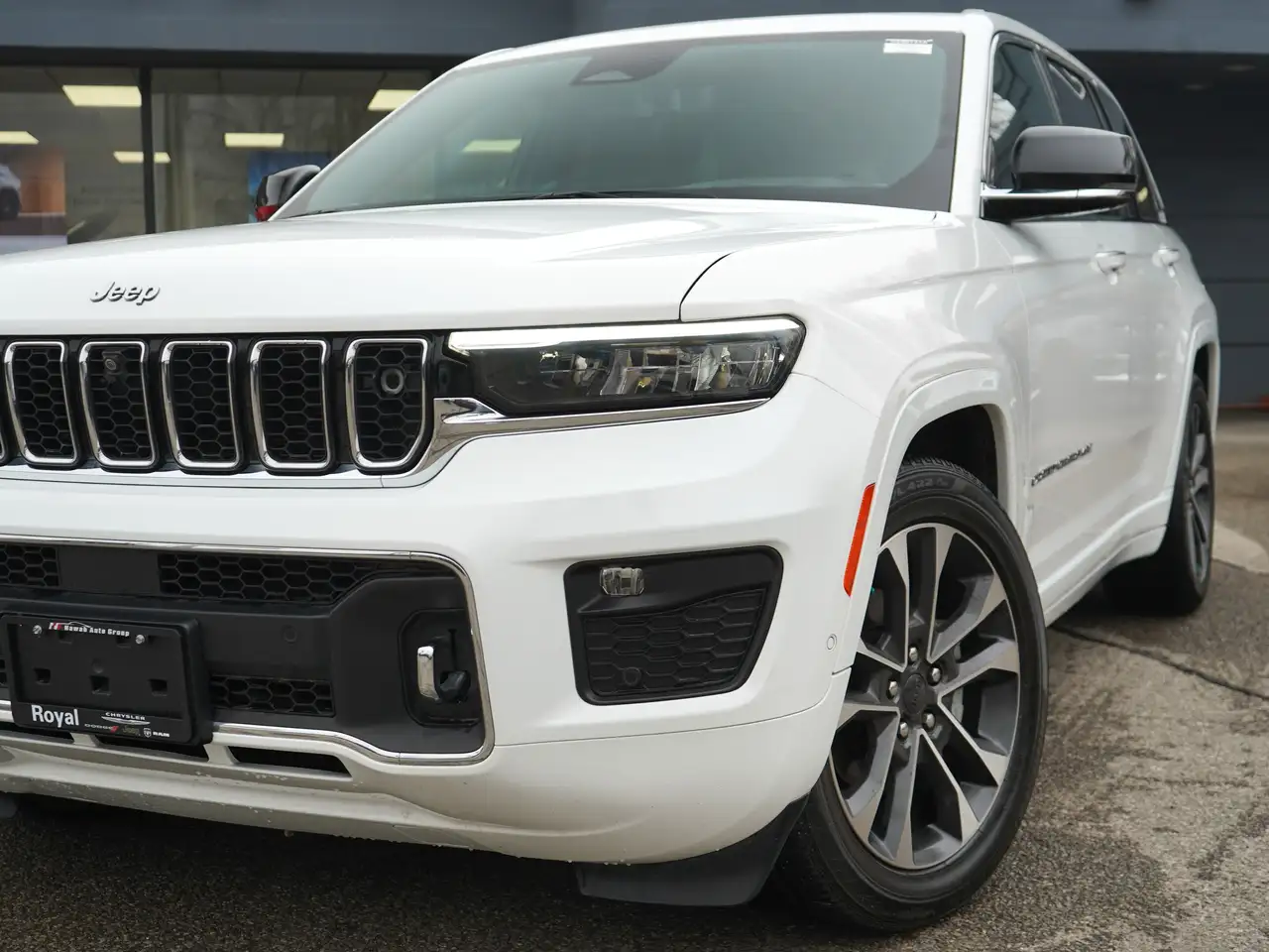 Jeep Grand Cherokee снимка Jeep Grand Cherokee