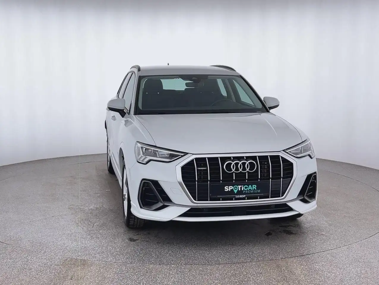 Audi Q3 S-line 40 2.0 TDI*NAVI*SHZ*RFK*uvm 2