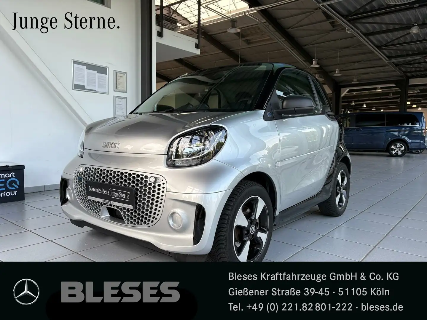 smart forTwo EQ Coupe 22kW Cool & Audio+Komfort-P+SHZ+Plus-P Argent - 1