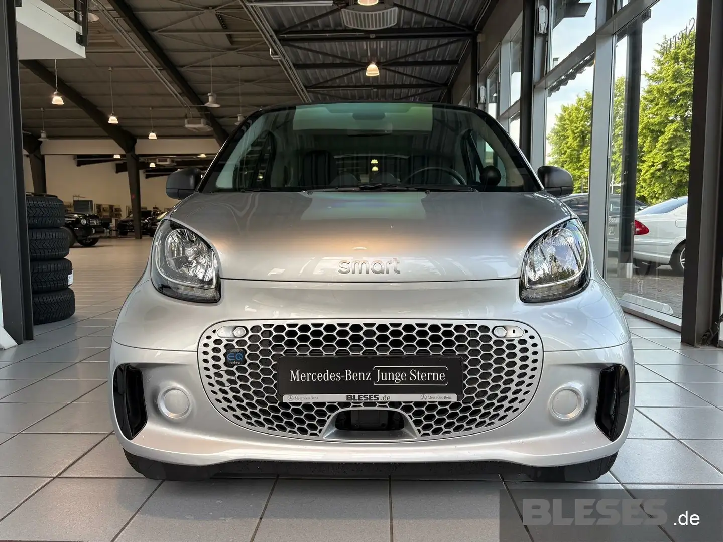 smart forTwo EQ Coupe 22kW Cool & Audio+Komfort-P+SHZ+Plus-P Argent - 2