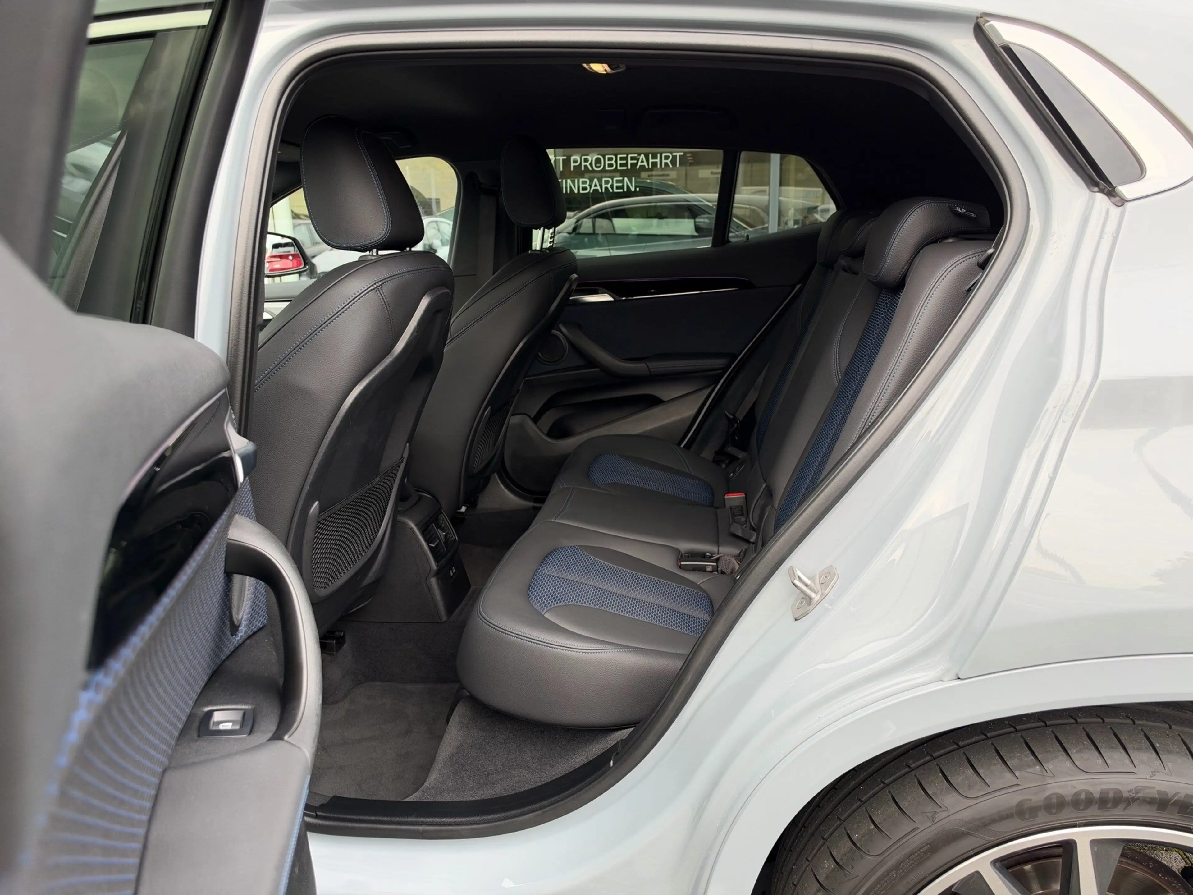 BMW X2 sDrive20d M Sport //Stop&Go HiFi 19"LM — photo 14